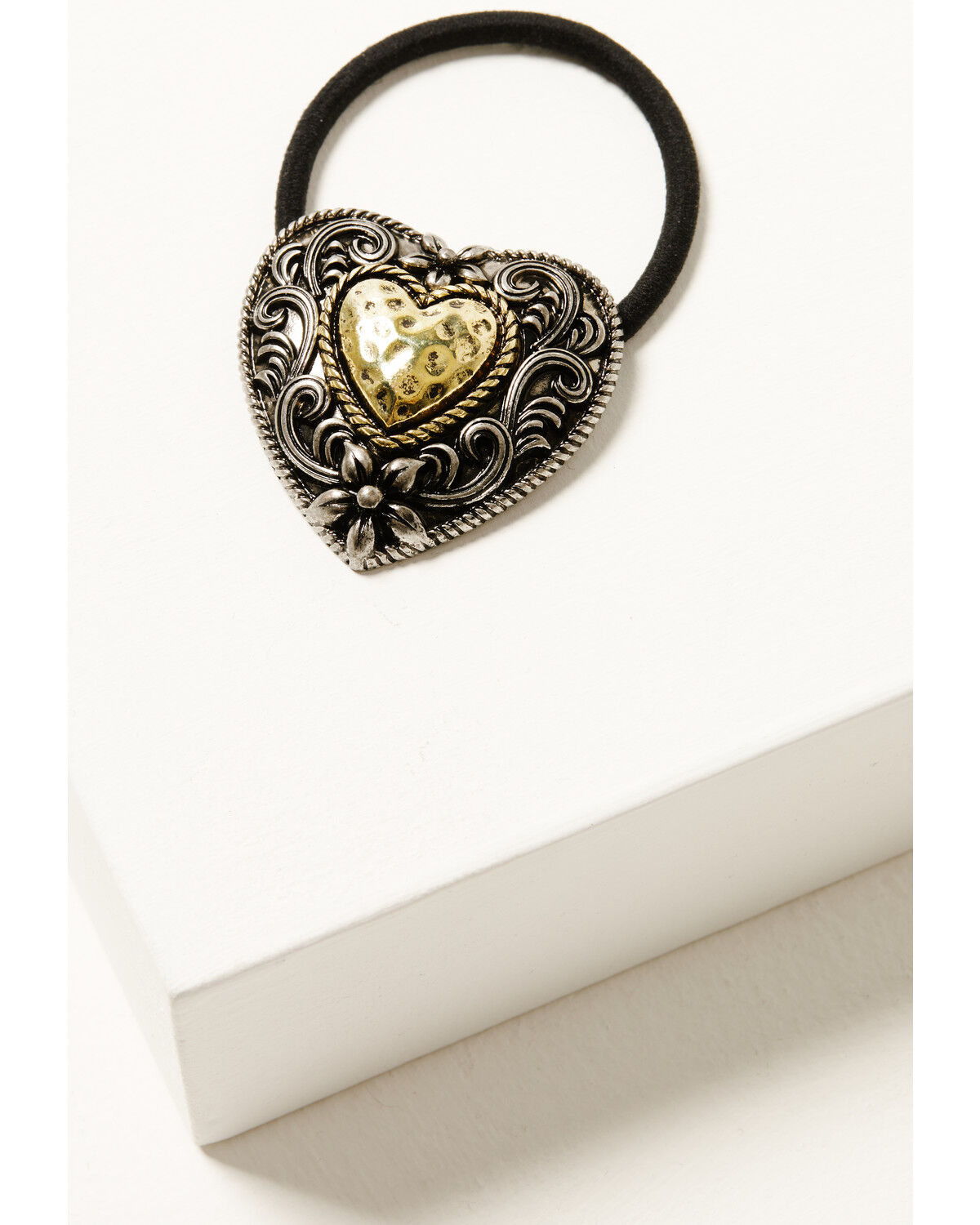 Shyanne Women's Heart Ponytail Holder