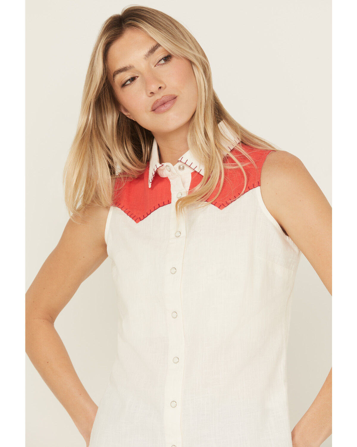 Idyllwind Women's Plainweave Contrast Yoke Sleeveless Snap Western Shirt
