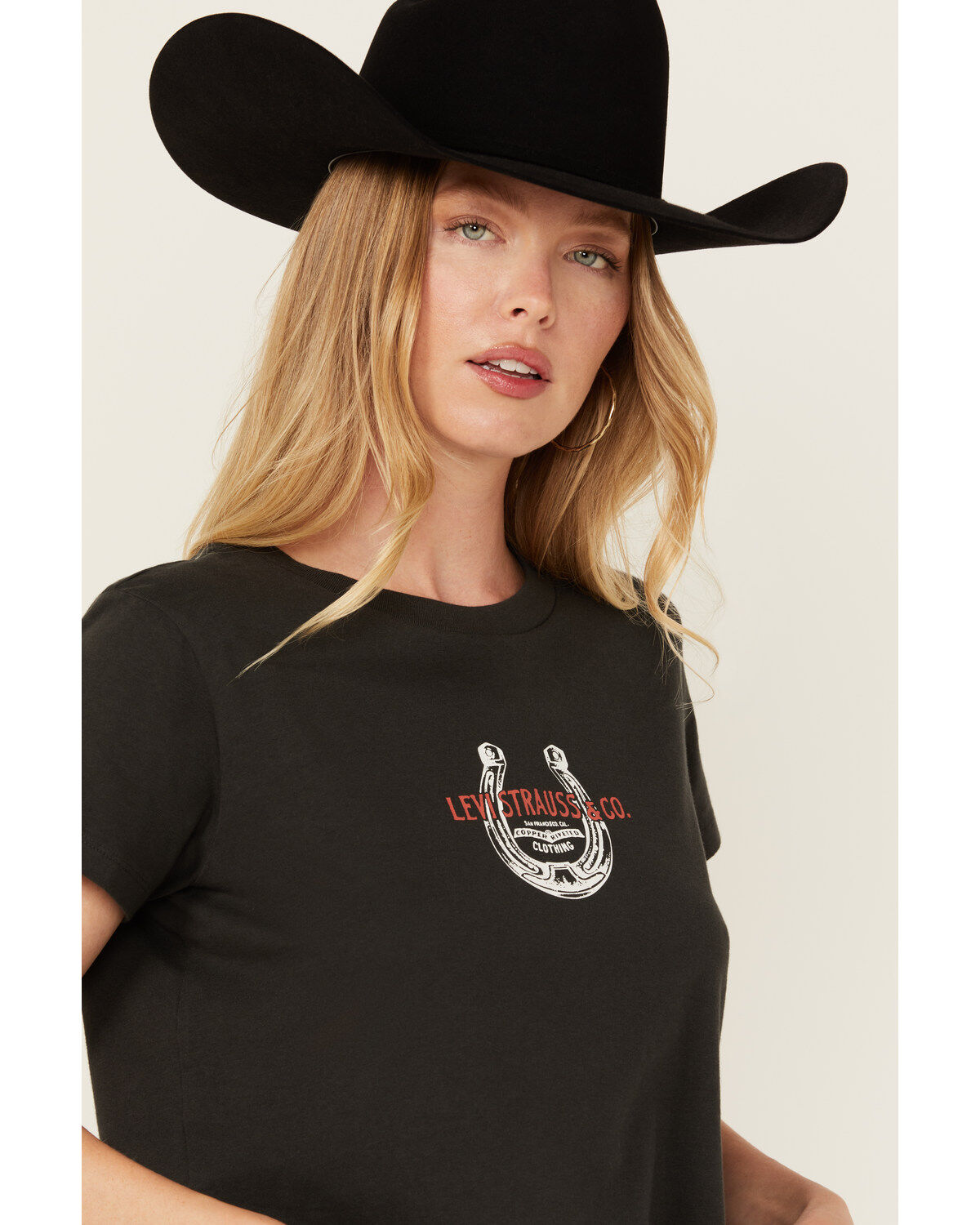 Levi's Women's Logo Horseshoe Short Sleeve Graphic Tee
