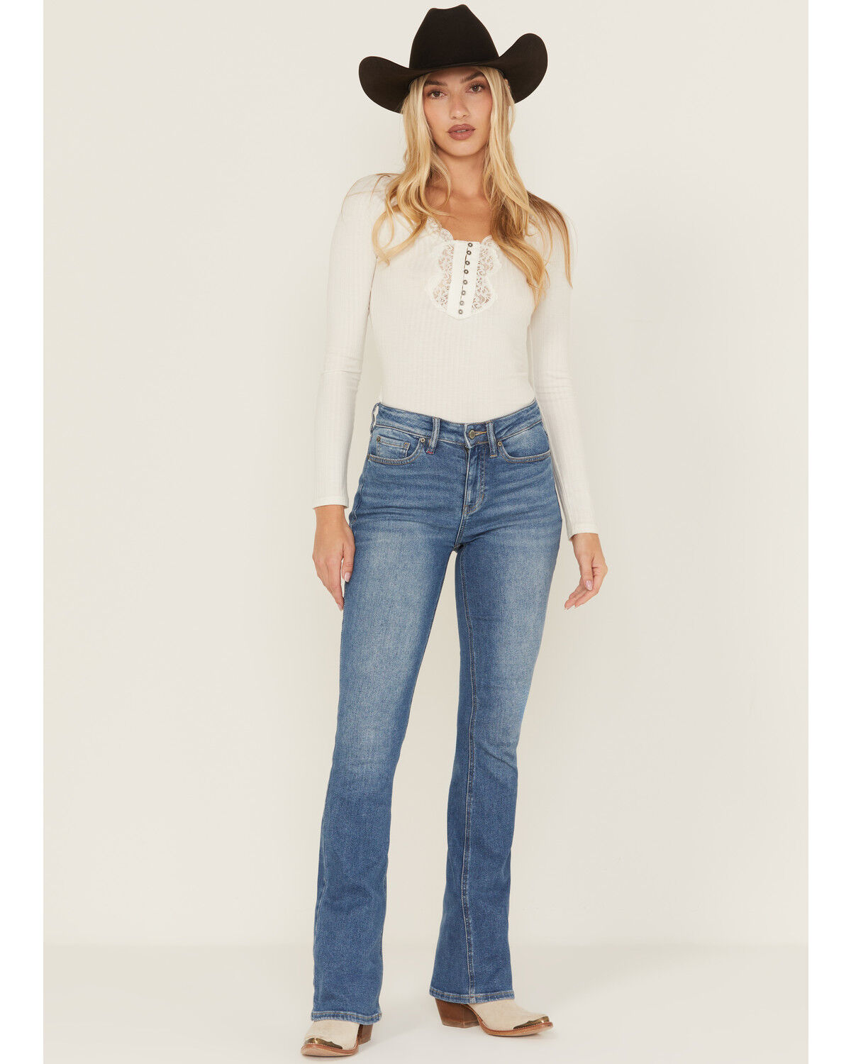 Idyllwind Women's Midland Medium Wash High Rise Bootcut Stretch Denim Jeans