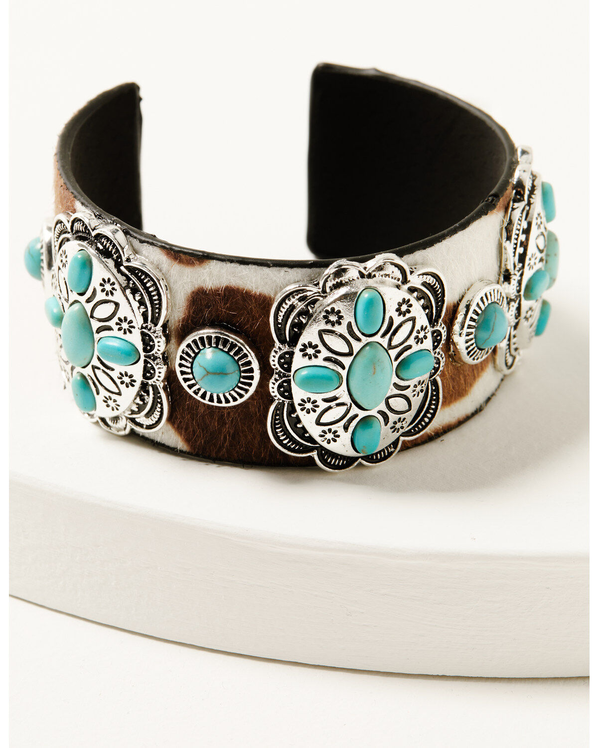Shyanne Women's Cowhide Concho Statement Cuff