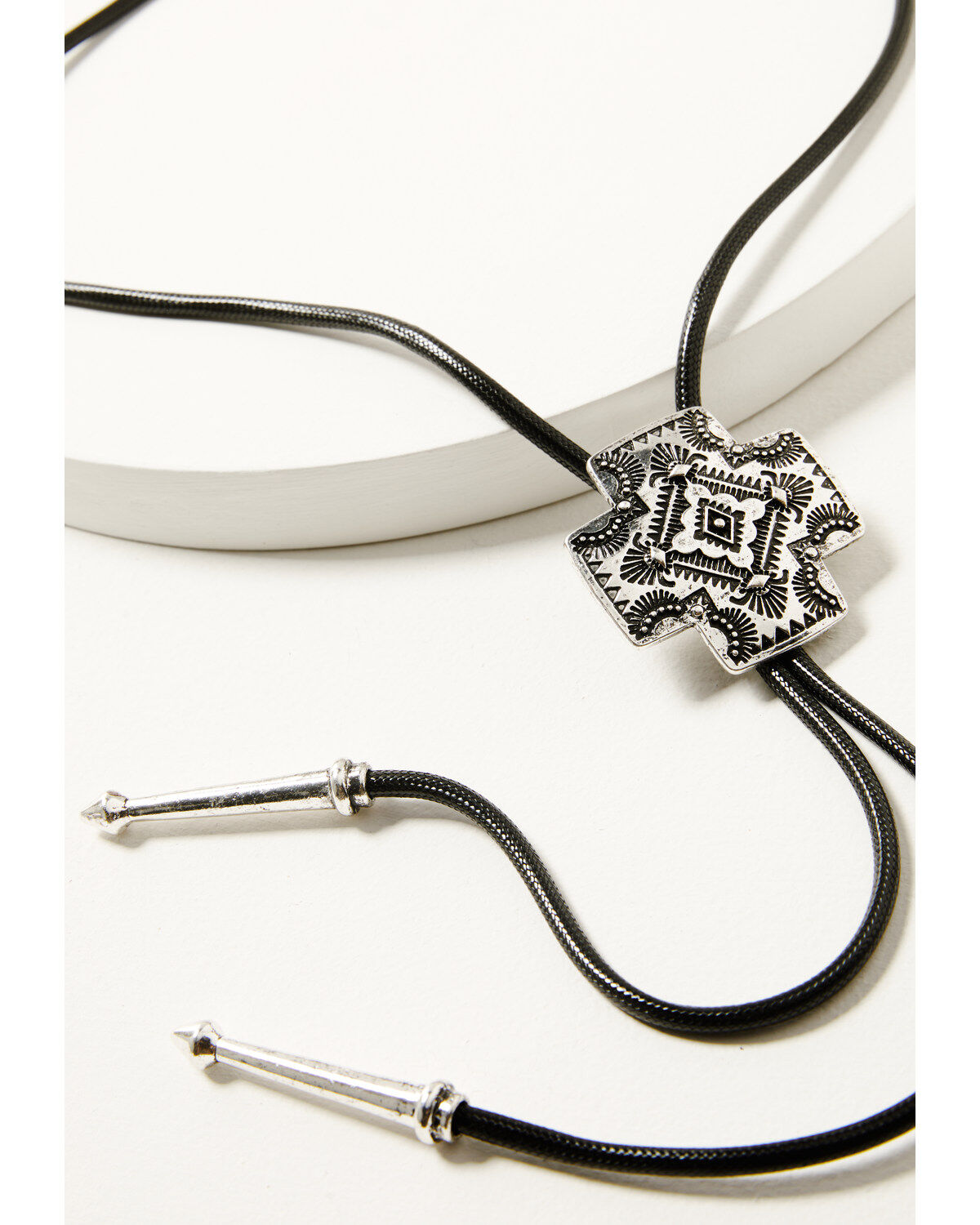 Shyanne Women's Cross Pendant Bolo Tie