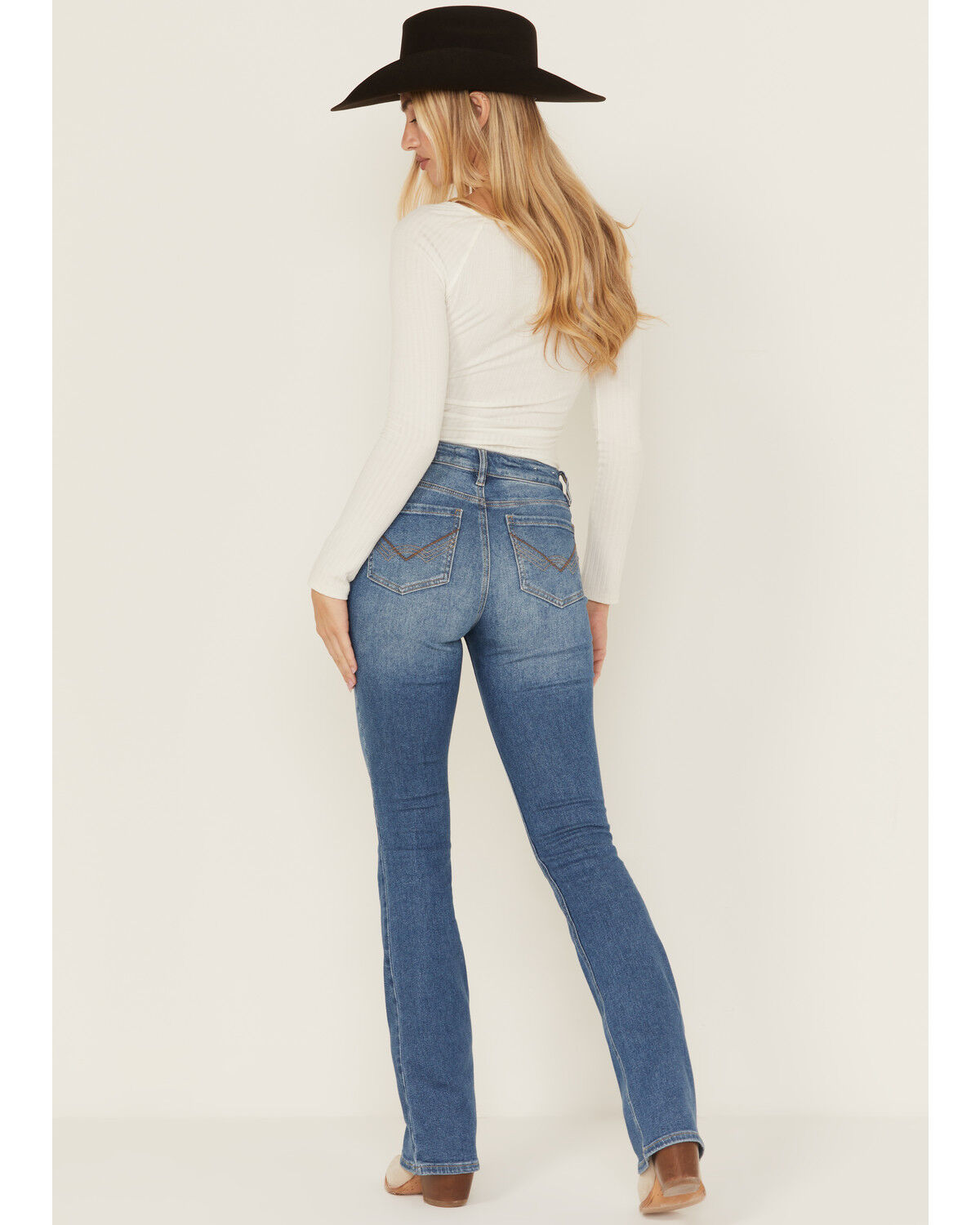 Idyllwind Women's Midland Medium Wash High Rise Bootcut Stretch Denim Jeans