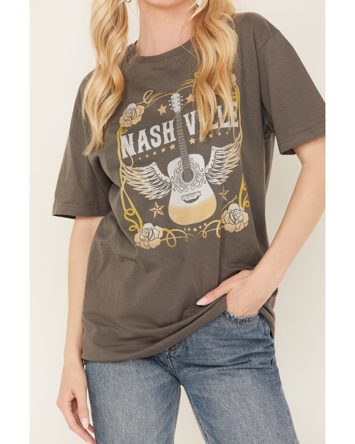 Bohemian Cowgirl Women's Nashville Guitar and Roses Short Sleeve Graphic Tee
