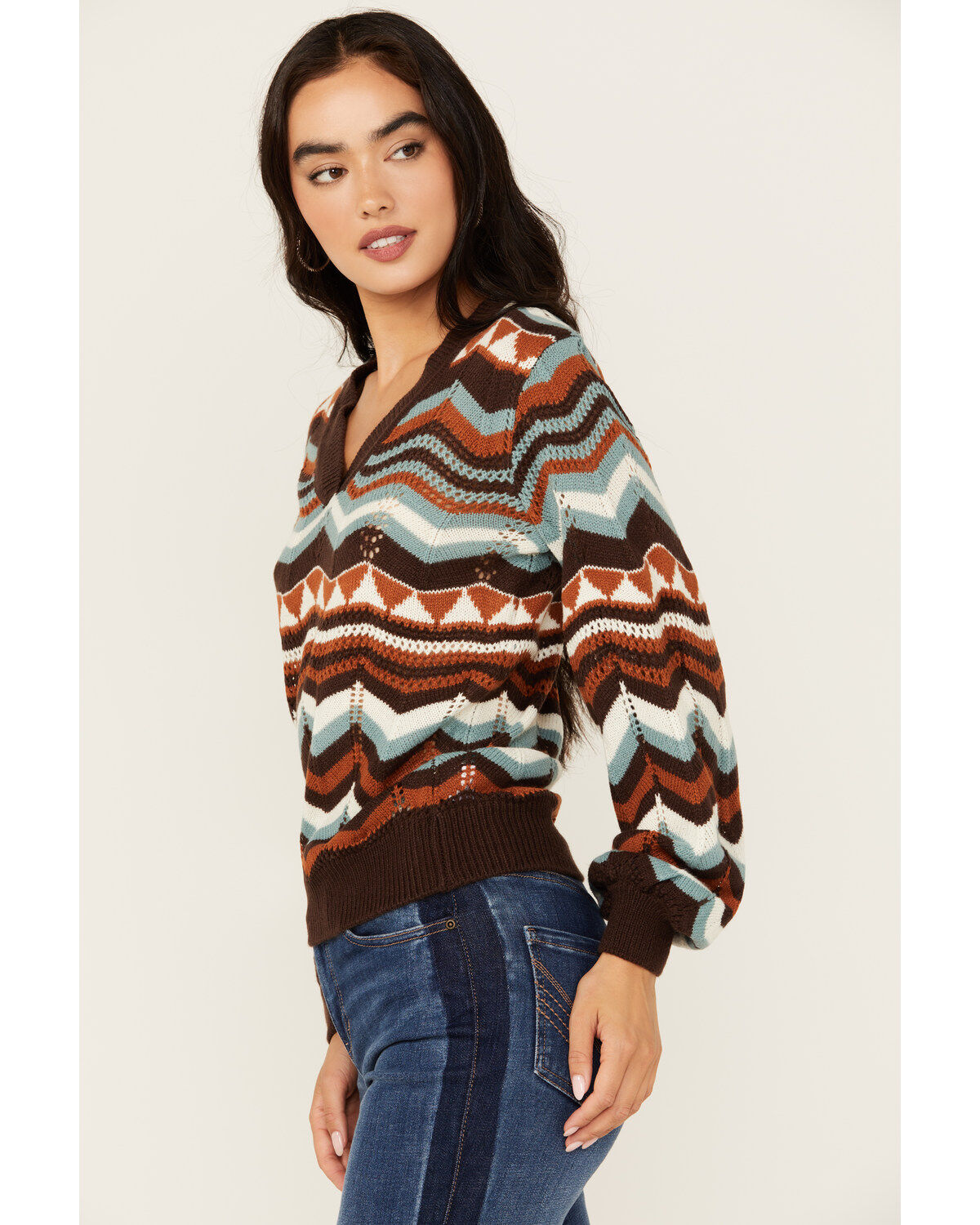 Shyanne Women's Zig Zag V Neck Sweater