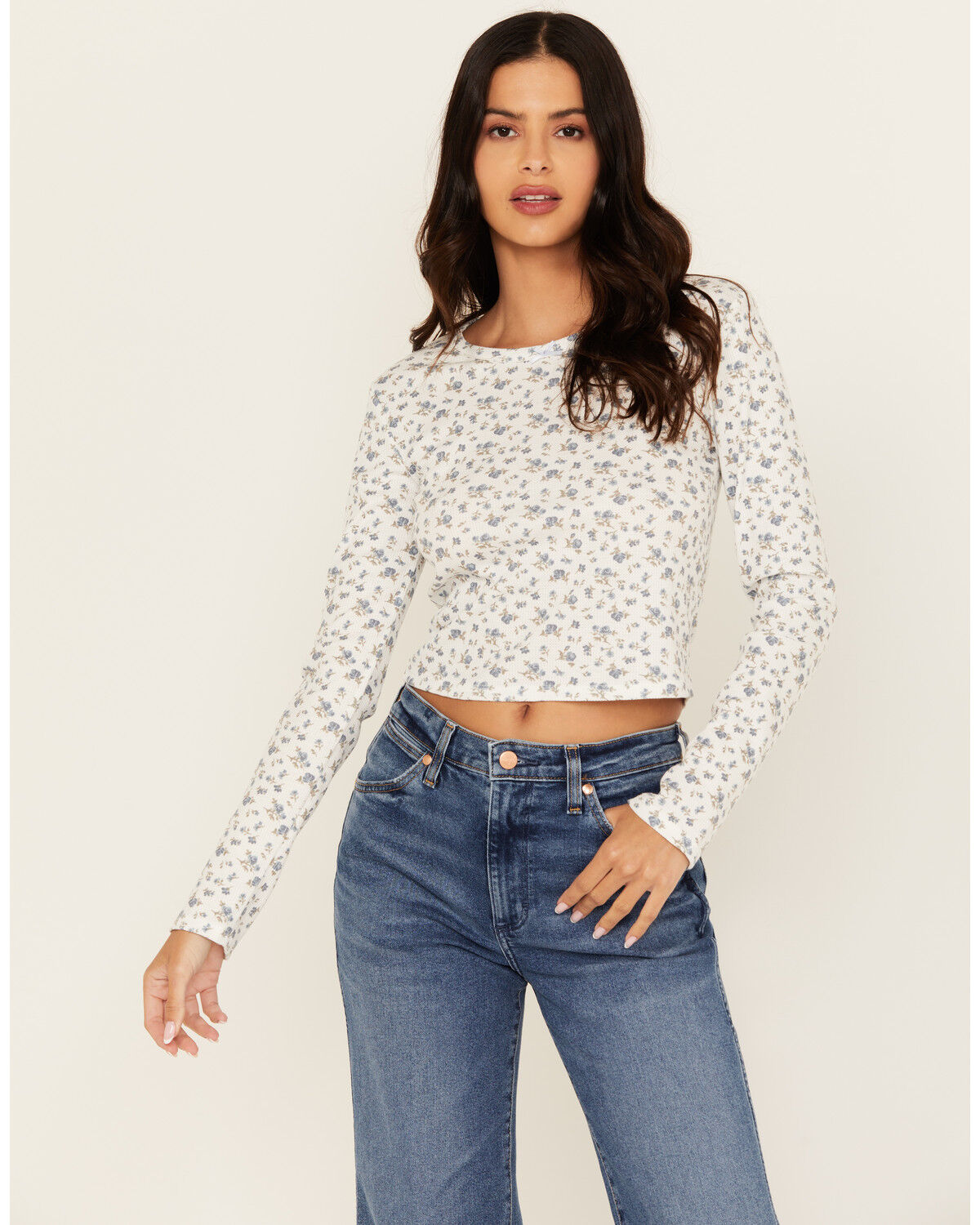 Originality Women's Floral Print Long Sleeve Cropped Tee