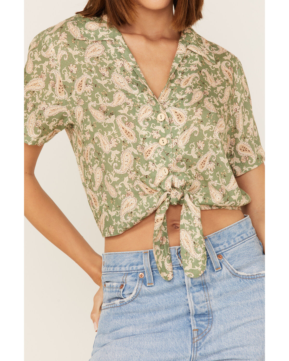 Sadie & Sage Women's Watchin Dreamin Tie Front Short Sleeve Shirt