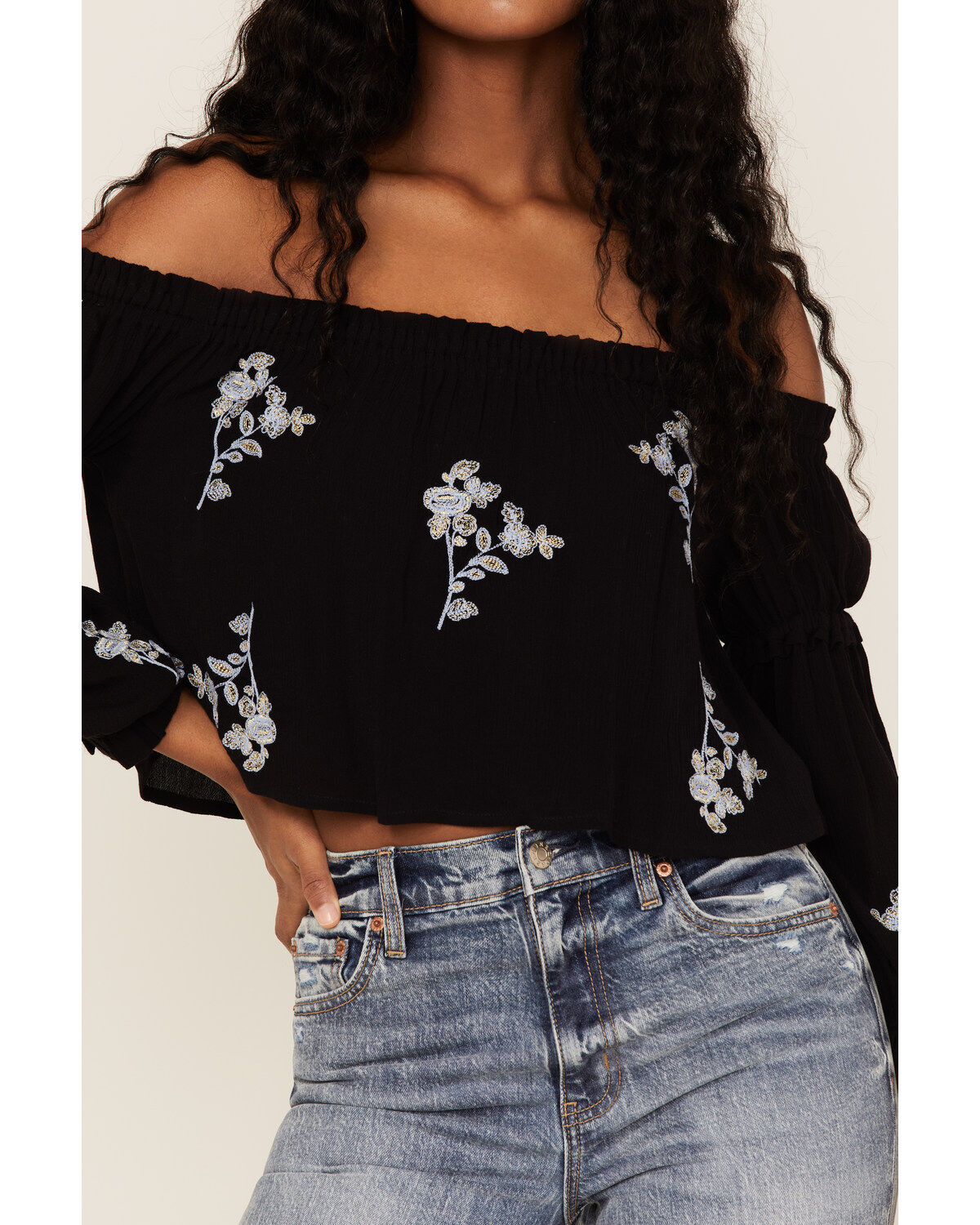 Shyanne Women's Floral Embroidered Off-Shoulder Crop Top