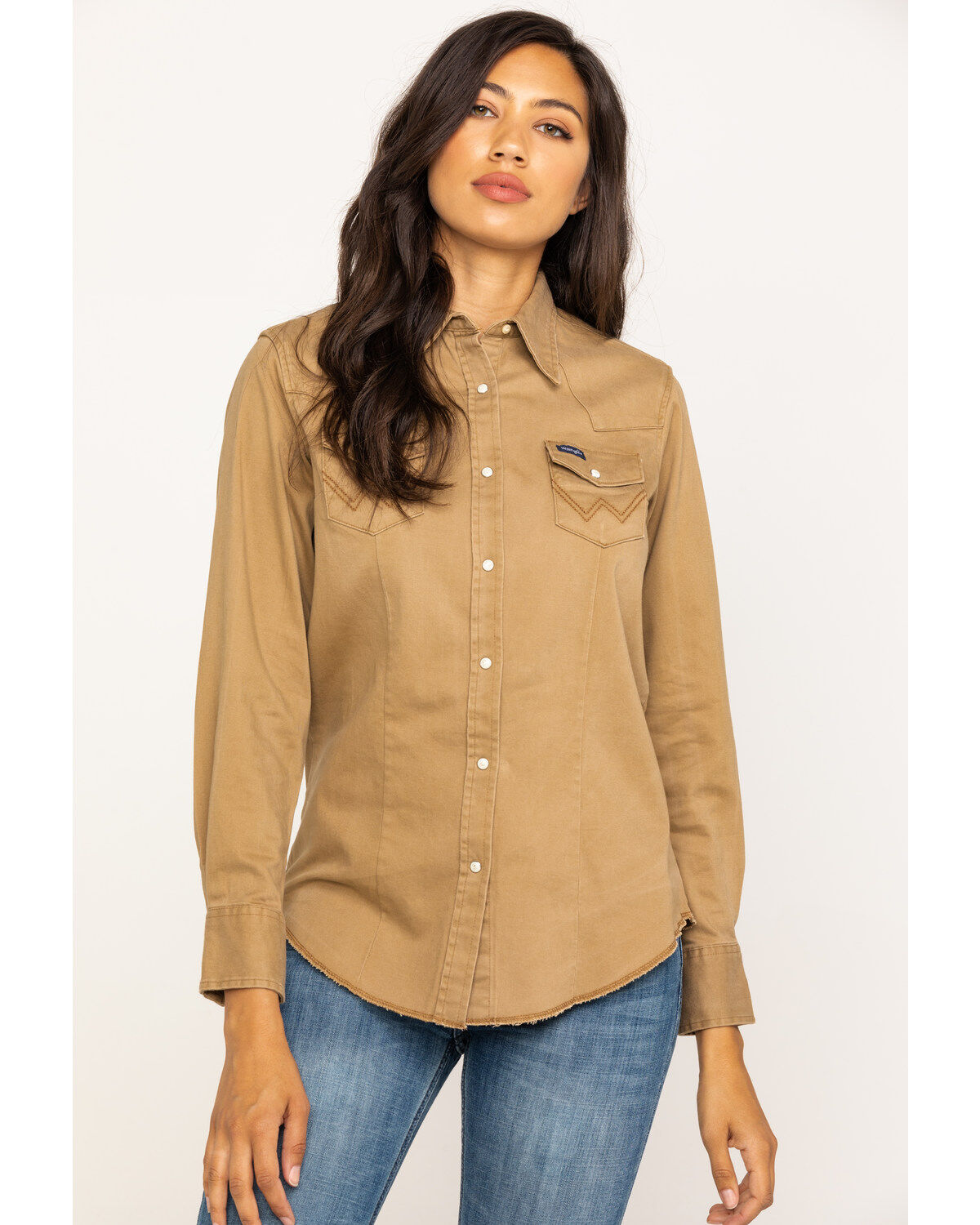 Wrangler Women's Solid Long Sleeve Snap Western Shirt