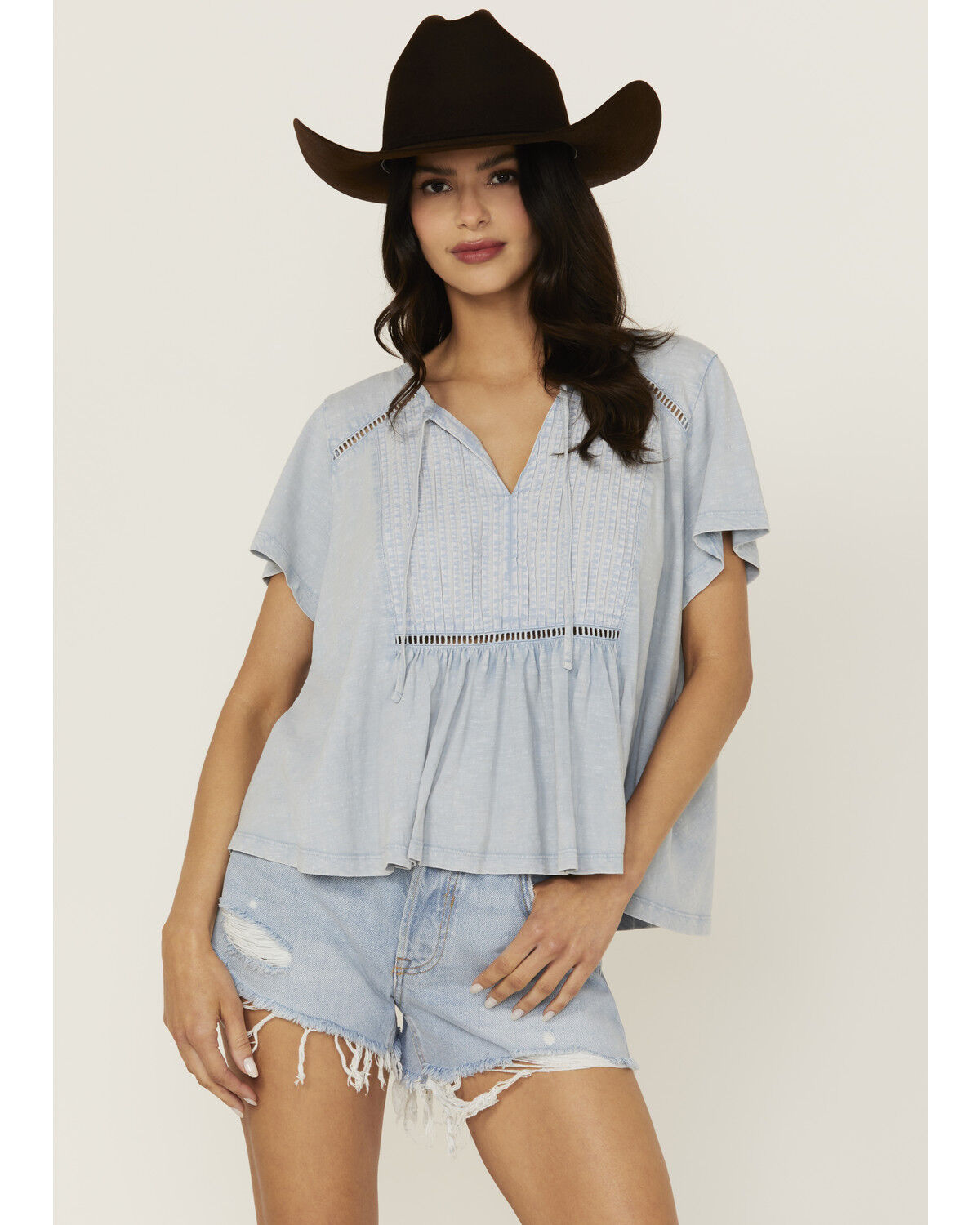 Cleo + Wolf Women's Bella Pintuck Detail Peasant Short Sleeve Blouse
