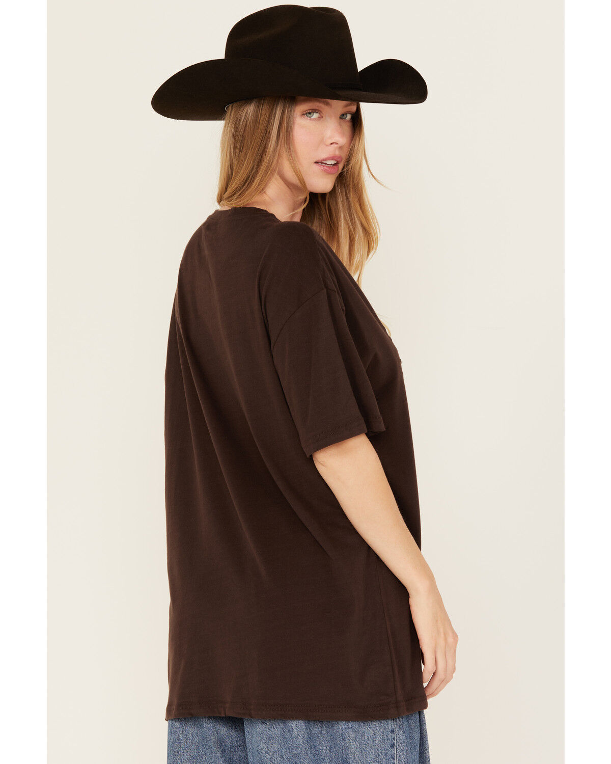 Ariat Women's Checkered Boyfriend Fit Short Sleeve Graphic Tee