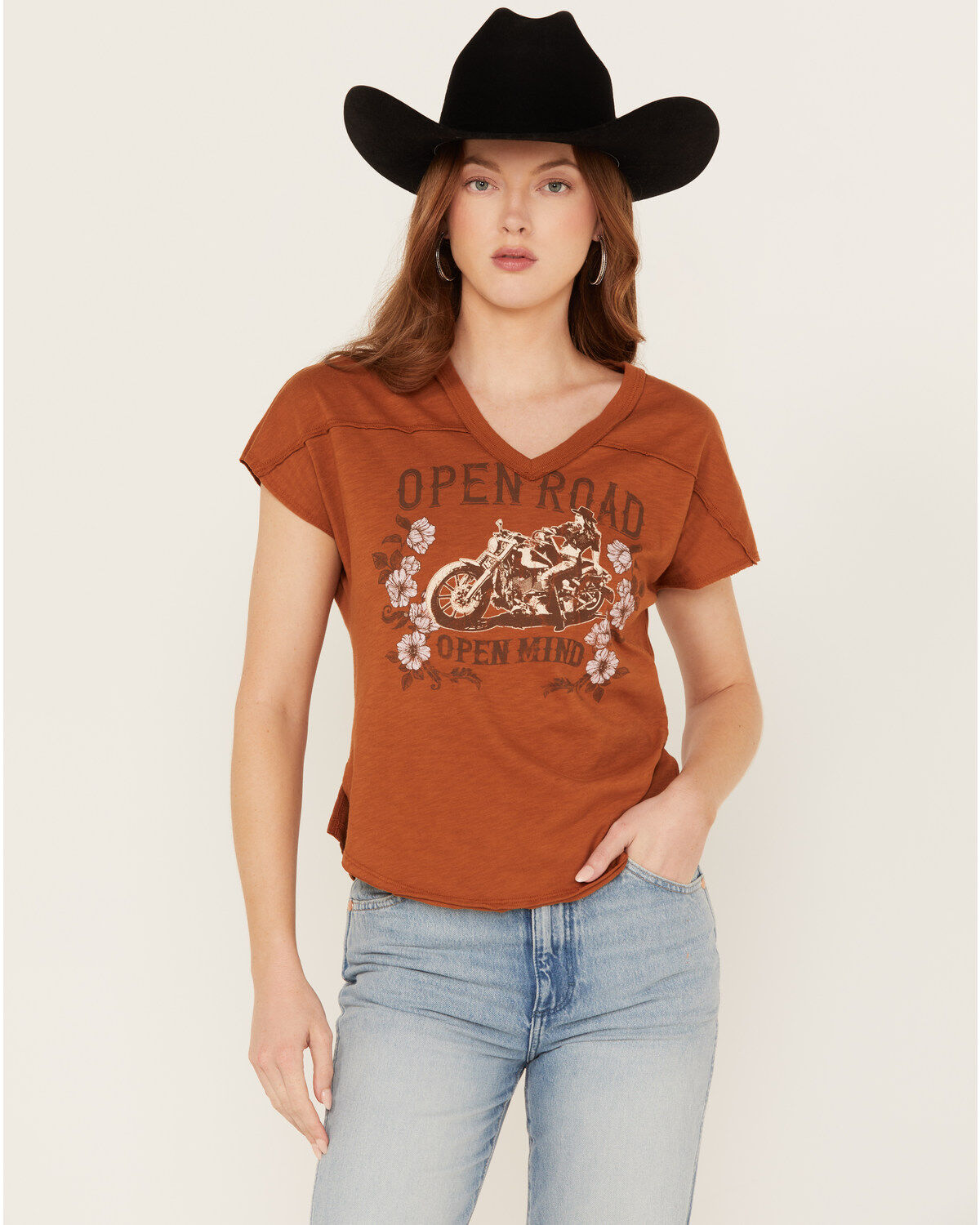 Shyanne Women's Open Road V Neck Graphic Tee