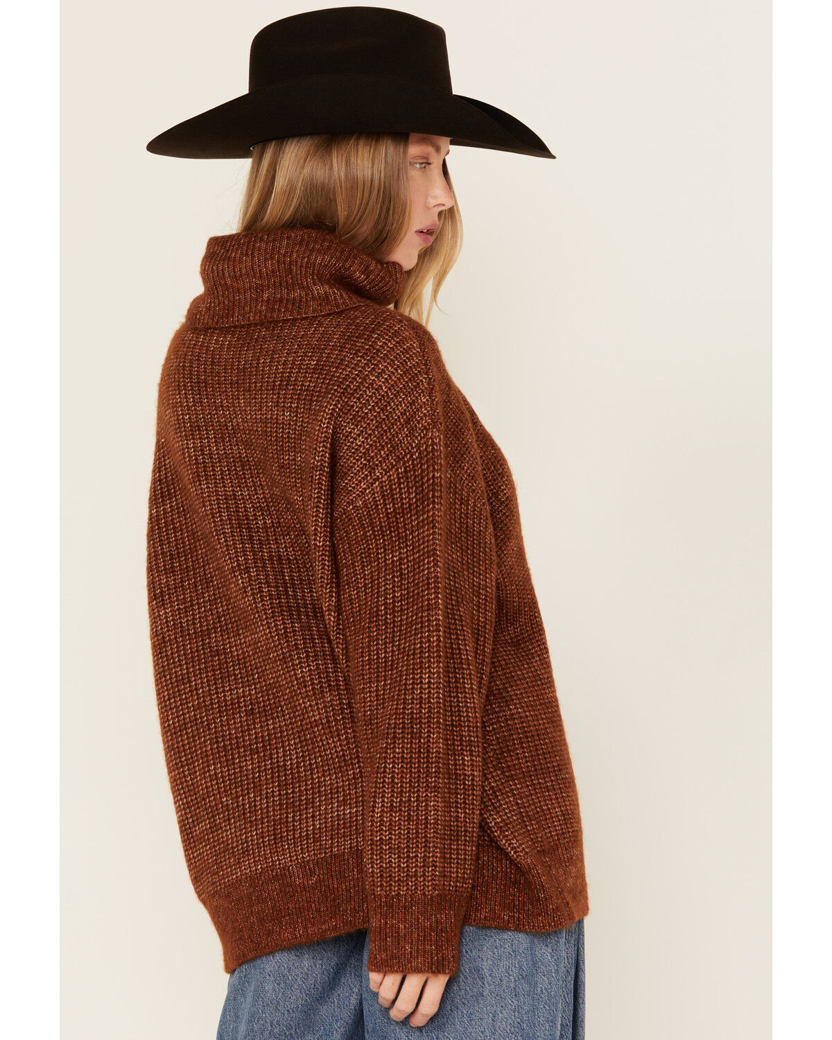 Cleo + Wolf Women's Oversized Turtleneck Sweater