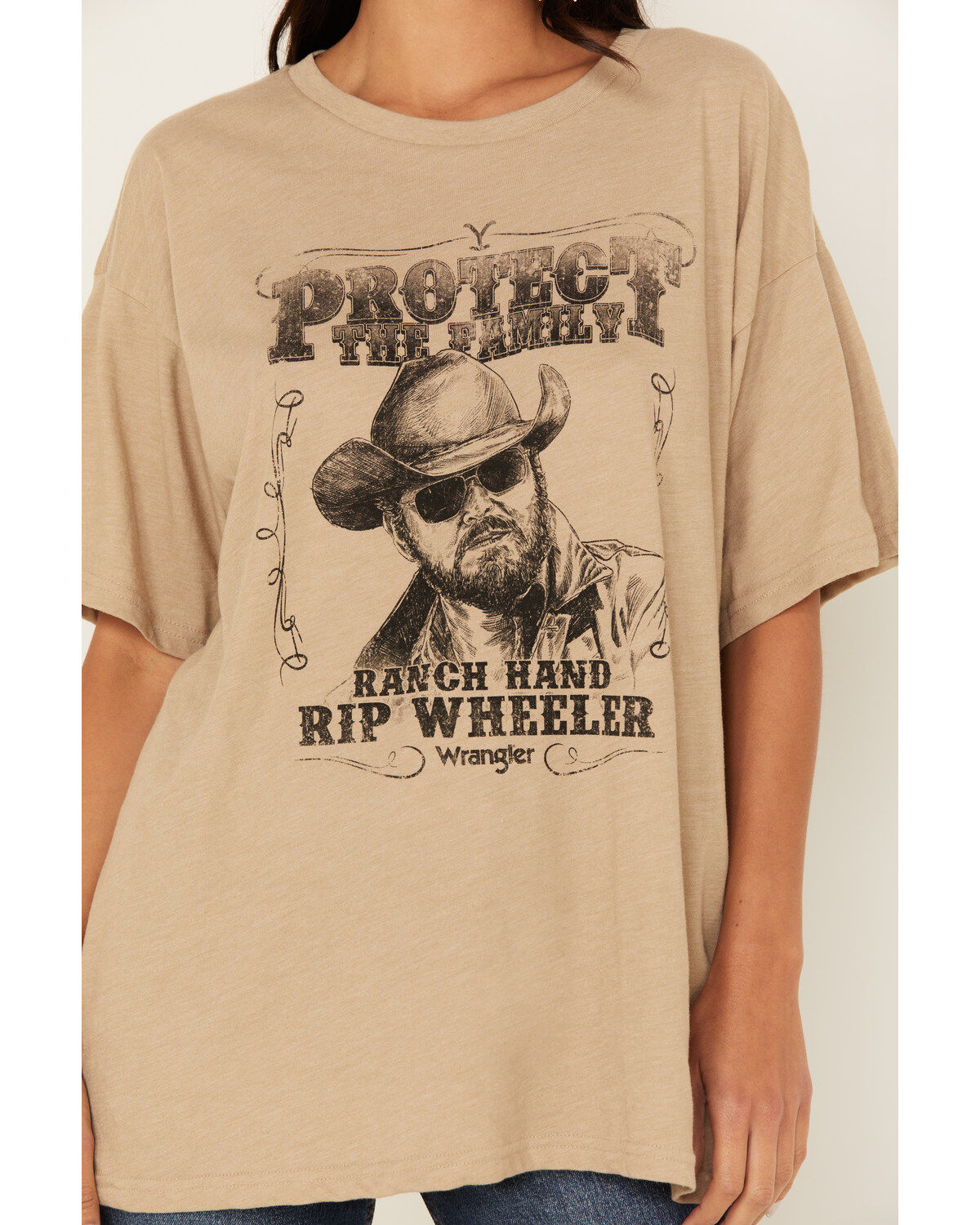 Wrangler Women's Yellowstone Rip Wheeler Ranch Hand Oversized Short Sleeve Graphic Tee