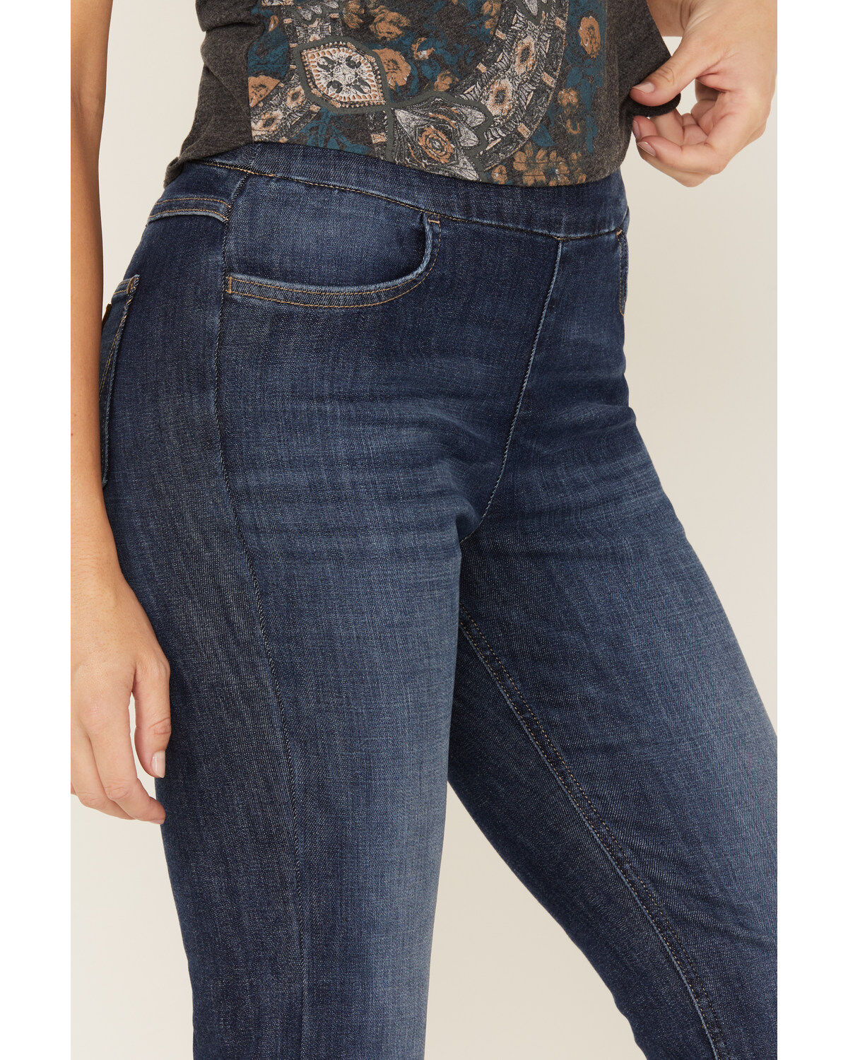 Wrangler Retro Women's Medium Wash High Rise Pull On Norah Bootcut Jeans