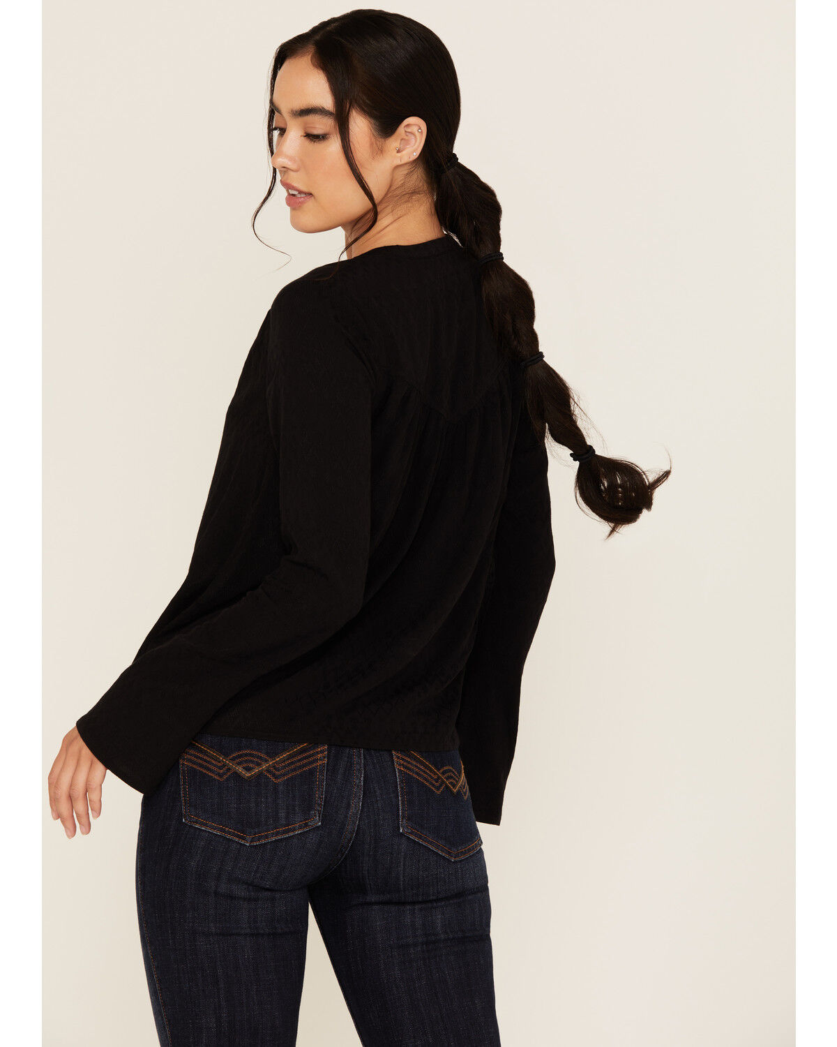 Idyllwind Women's Buckeye Jacquard Long Sleeve Top