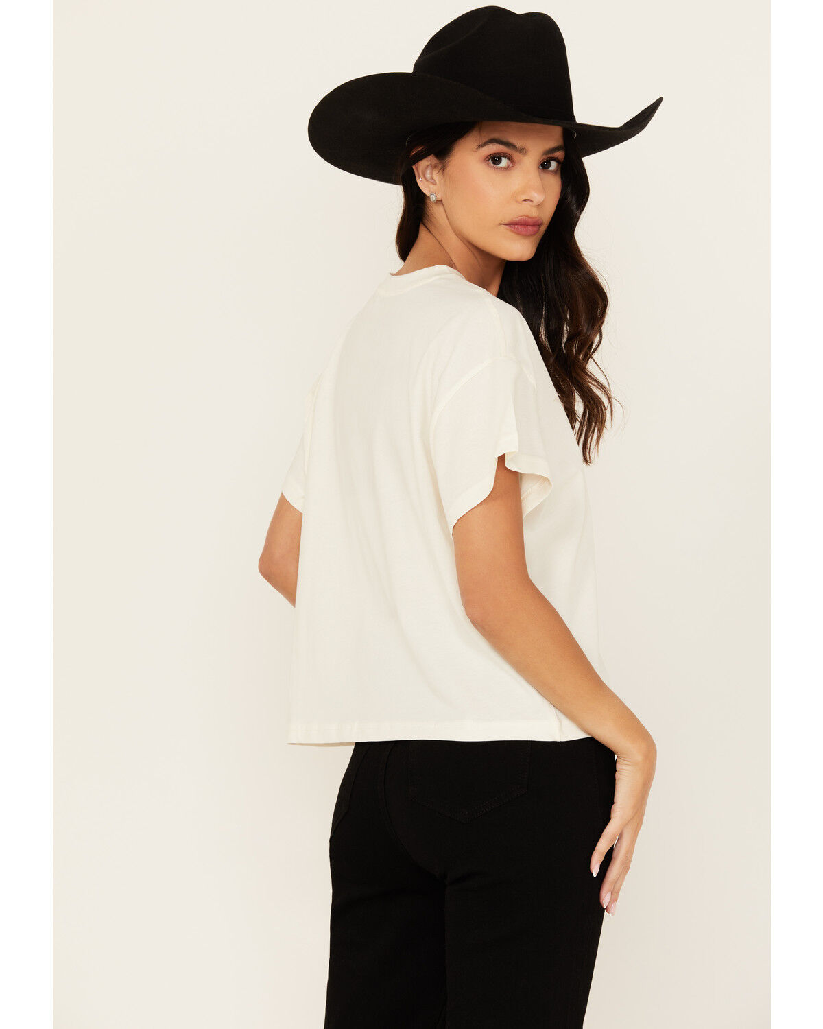 Ariat Women's Wild Hat Short Sleeve Graphic Tee