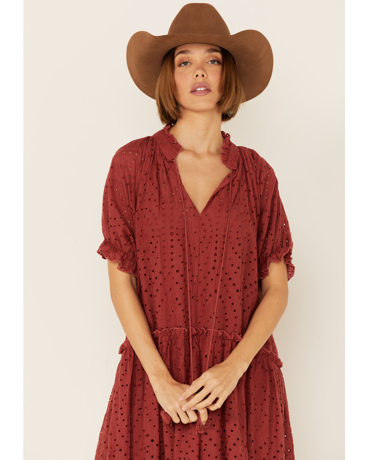 Saints & Hearts Women's Eyelet Lace Midi Dress