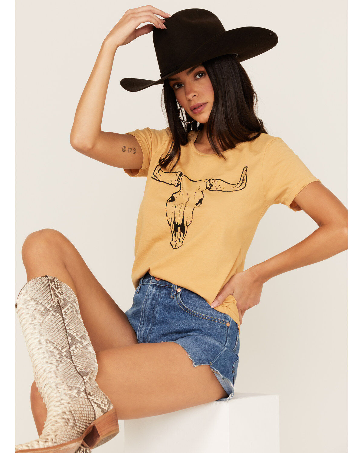 Bandit Women's Steer Head Graphic Tee