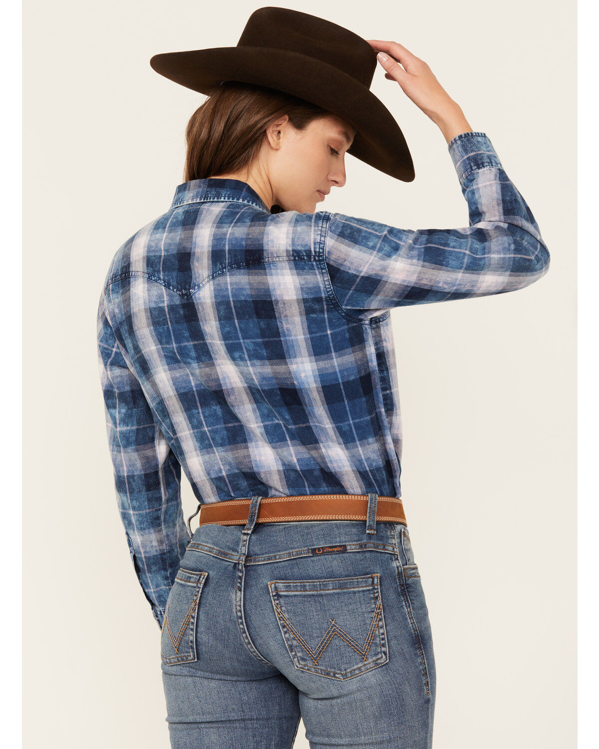 Wrangler Retro Women's Medium Wash Denim Plaid Print Long Sleeve Snap Western Shirt