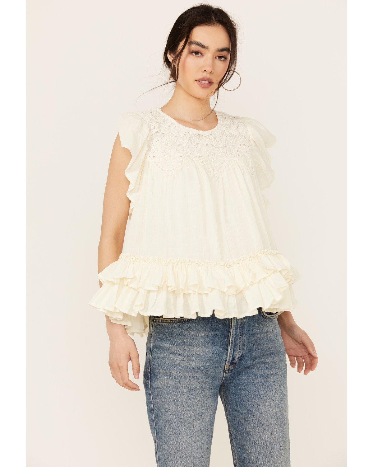 Miss Me Women's Sleeveless Ruffle Hem Top