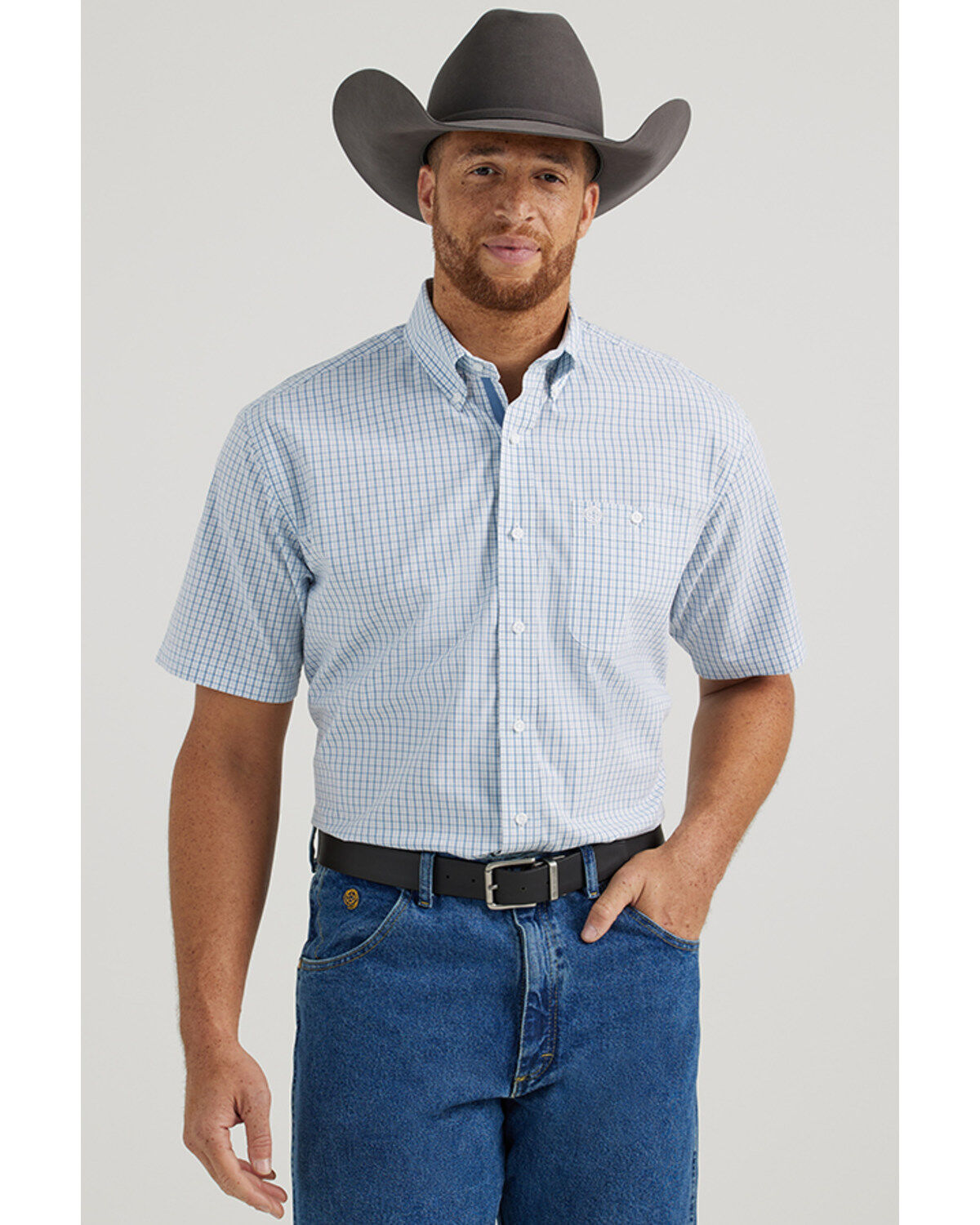 George Strait by Wrangler Men's Plaid Print Short Sleeve Button-Down Stretch Western Shirt