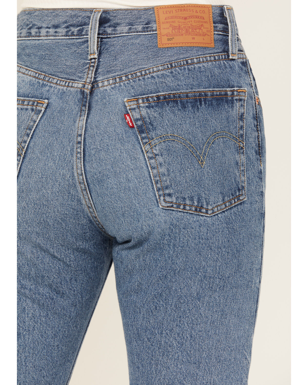 Levi's Premium Women's Medium Wash Must Be Mine 501 Cropped Jeans