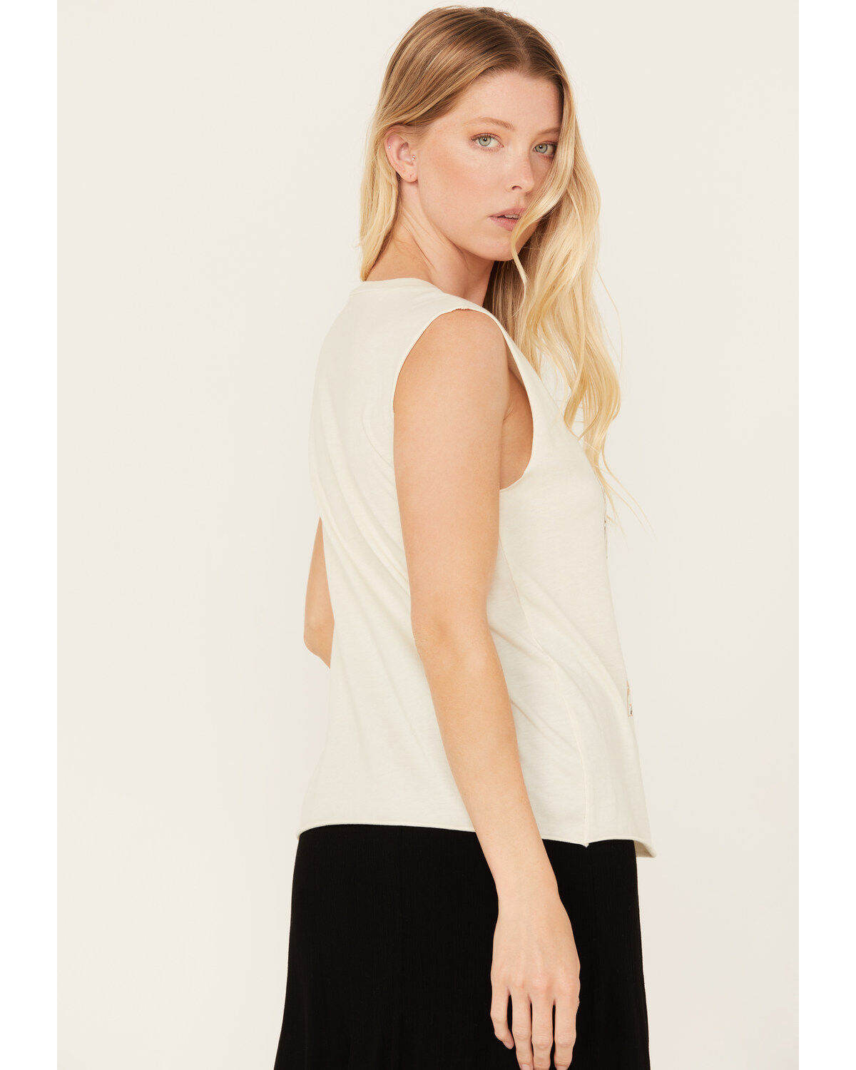 Idyllwind Women's Maude Saddle Up Buttercup Graphic Tank