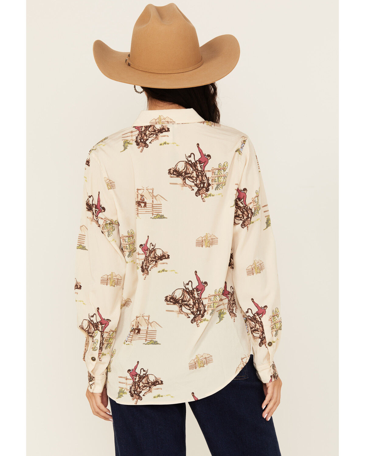 Ariat Women's Homestyle Conversational Print Long Sleeve Button-Down Western Shirt