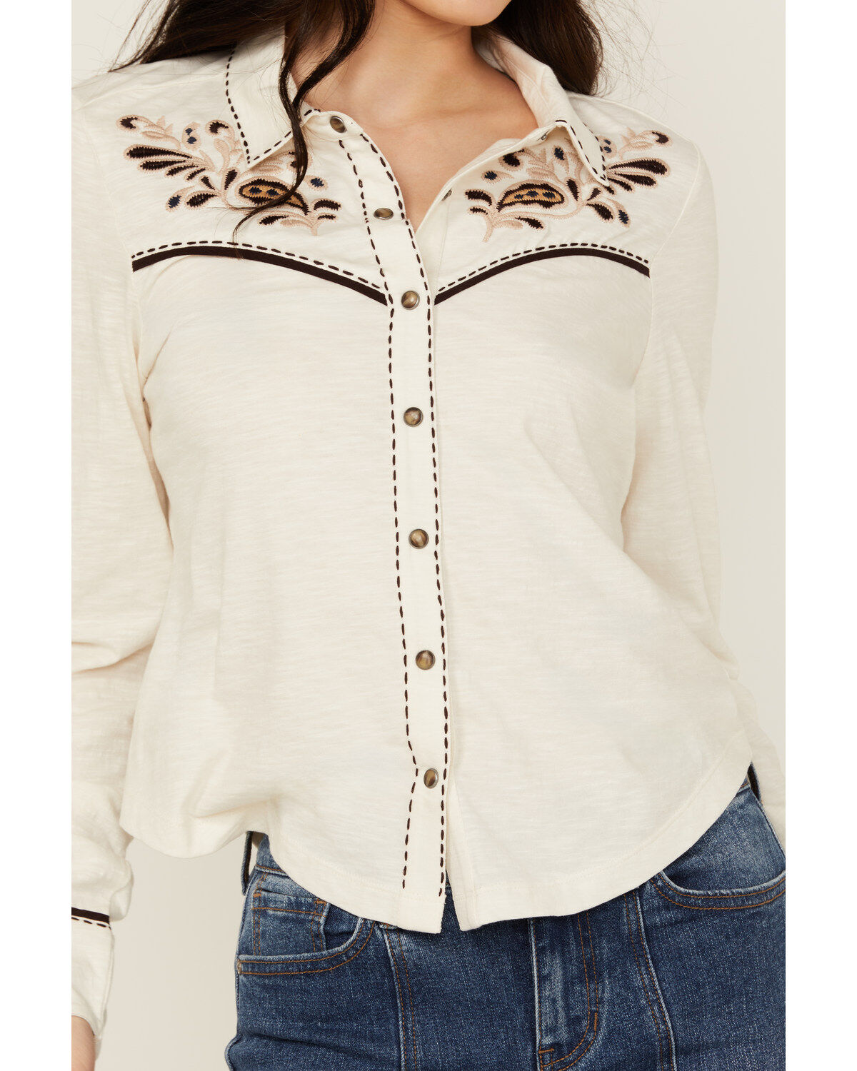 Shyanne Women's Embroidered Long Sleeve Snap Western Shirt