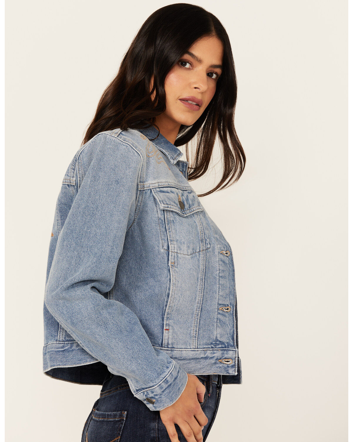 Idyllwind Women's Rigid Foster Medium Wash Embroidered Trucker Jacket