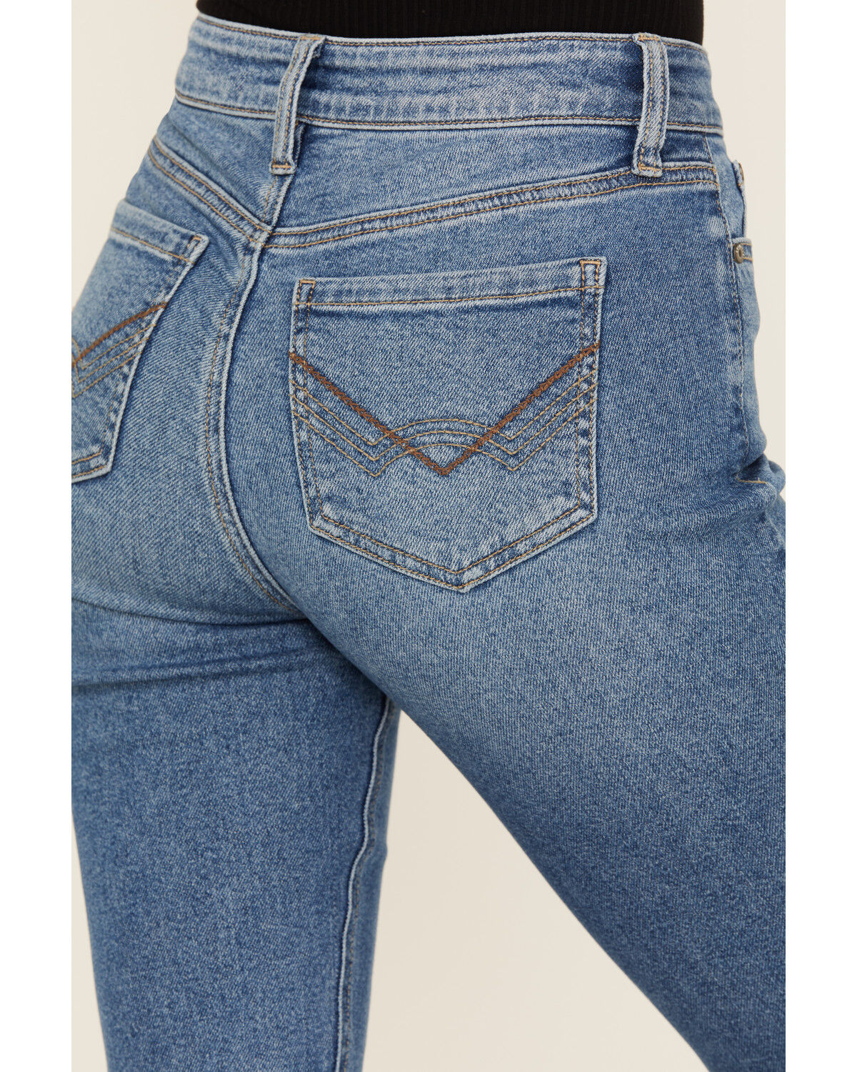 Idyllwind Women's Midland Medium Wash Legend High Rise Bootcut Super Stretch Denim Jeans