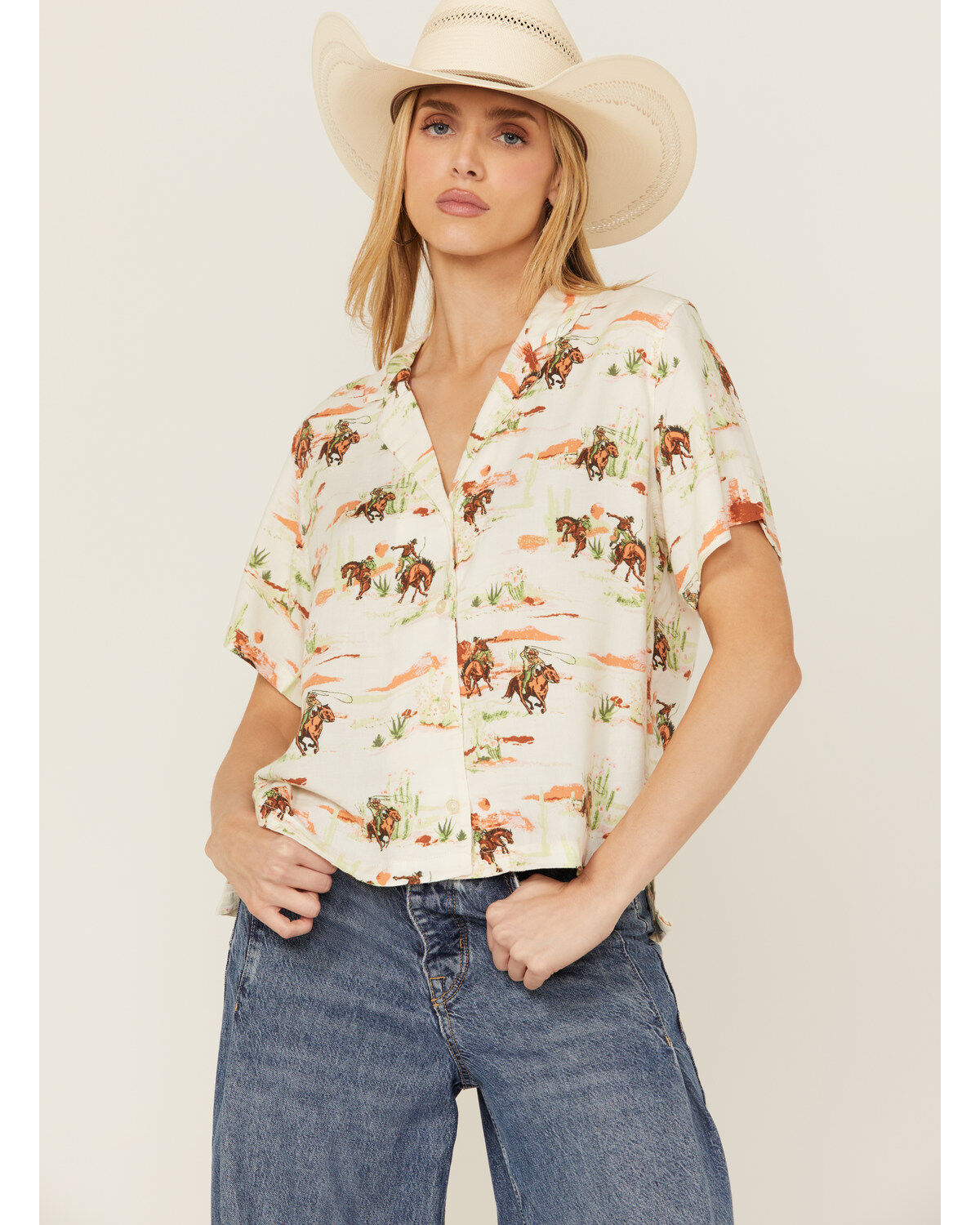 Wrangler Retro Women's Western Print Short Sleeve Button-Down Western Shirt