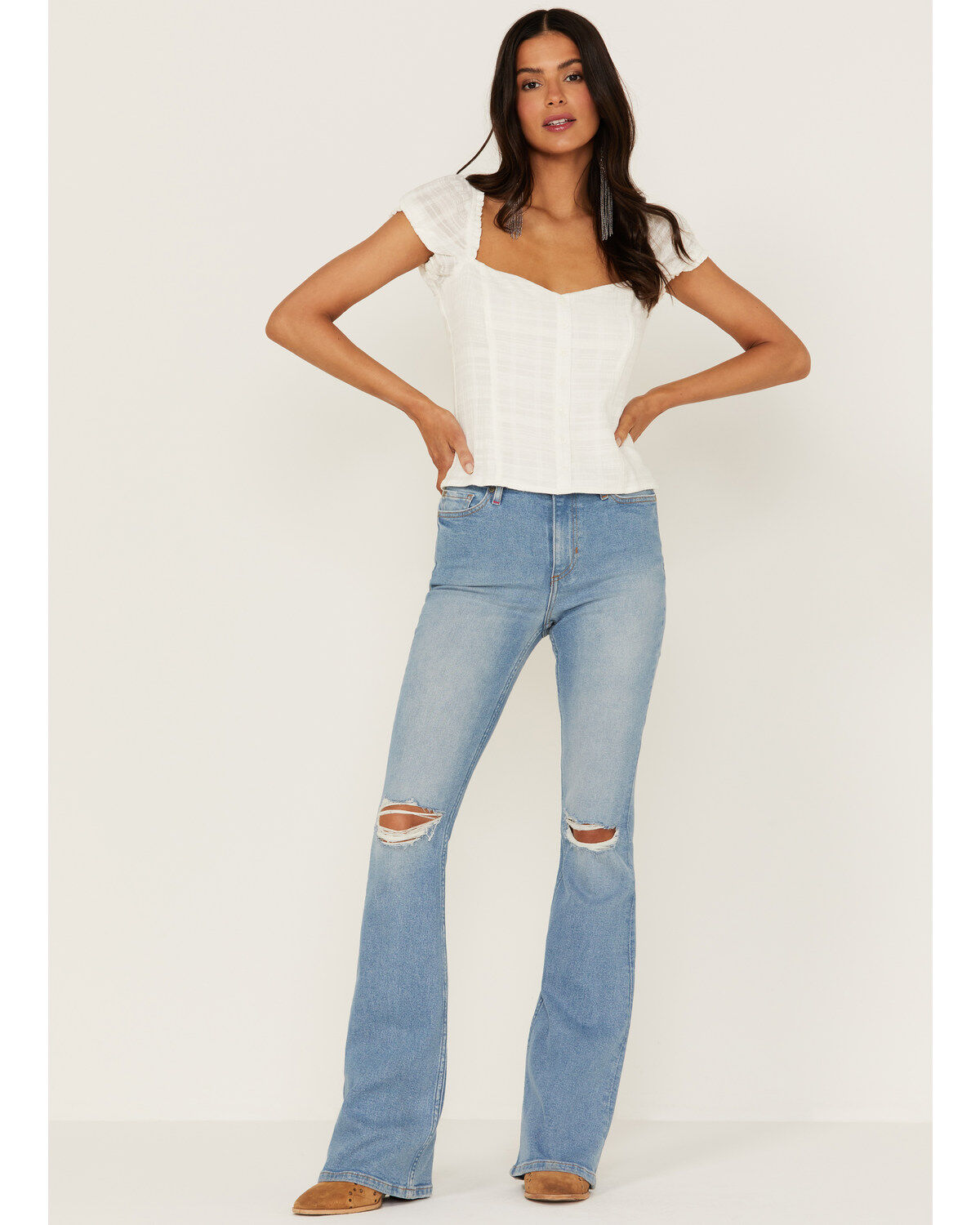 Idyllwind Women's High Risin' Roadtrip Wash Stretch Distressed Knee Flare Jeans