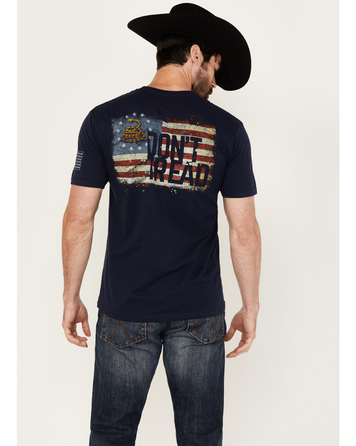 Buckwear Men's Bronco Surf Trip Short Sleeve Graphic T-Shirt