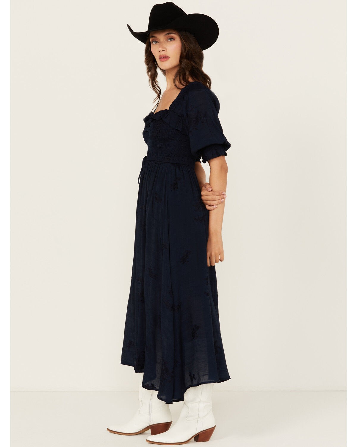 Wild Moss Women's Embroidered Half Sleeve Midi Dress