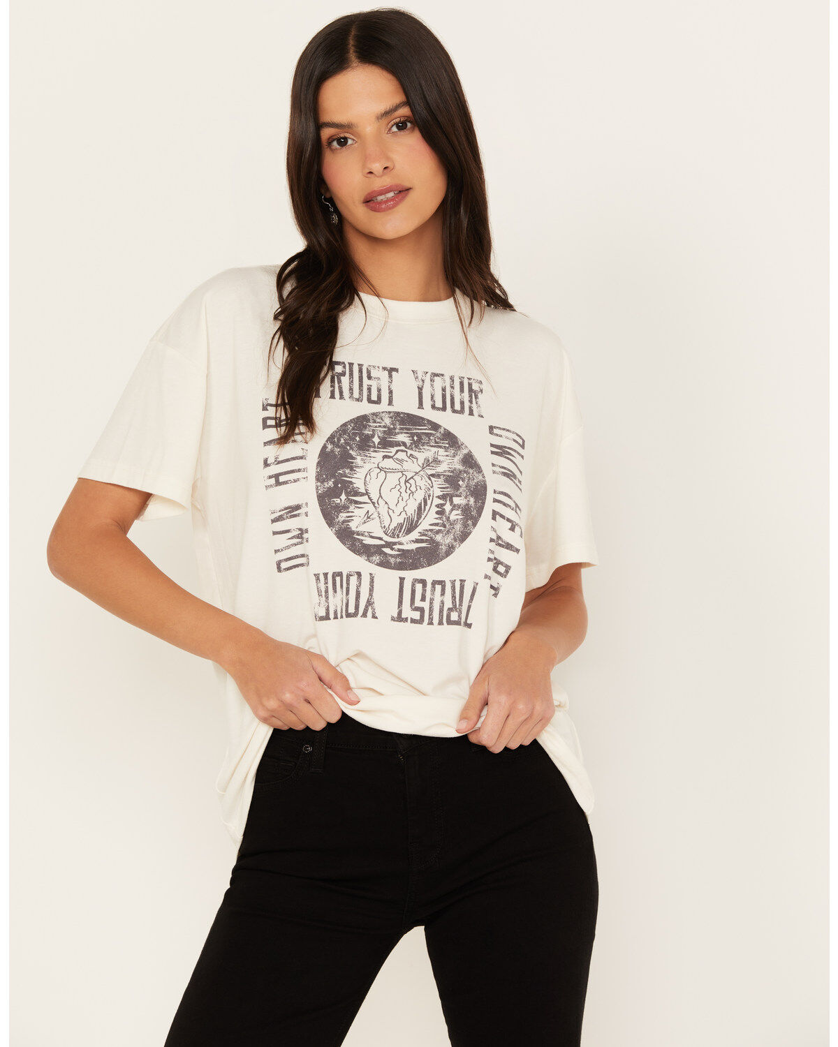 Cleo + Wolf Women's Trust Your Own Heart Oversized Graphic Tee