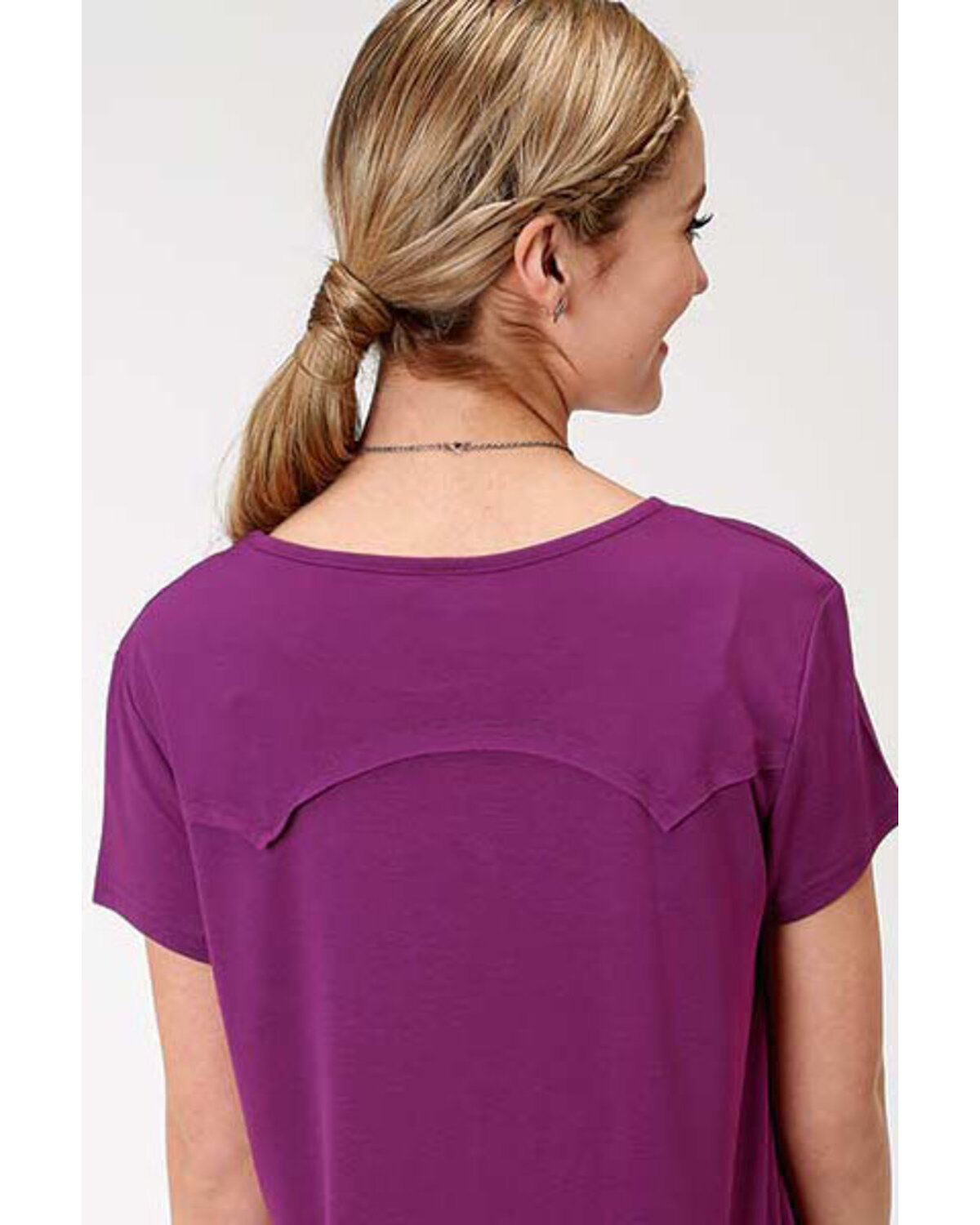 Roper Women's Bucking Bronco Graphic Short Sleeve Tee