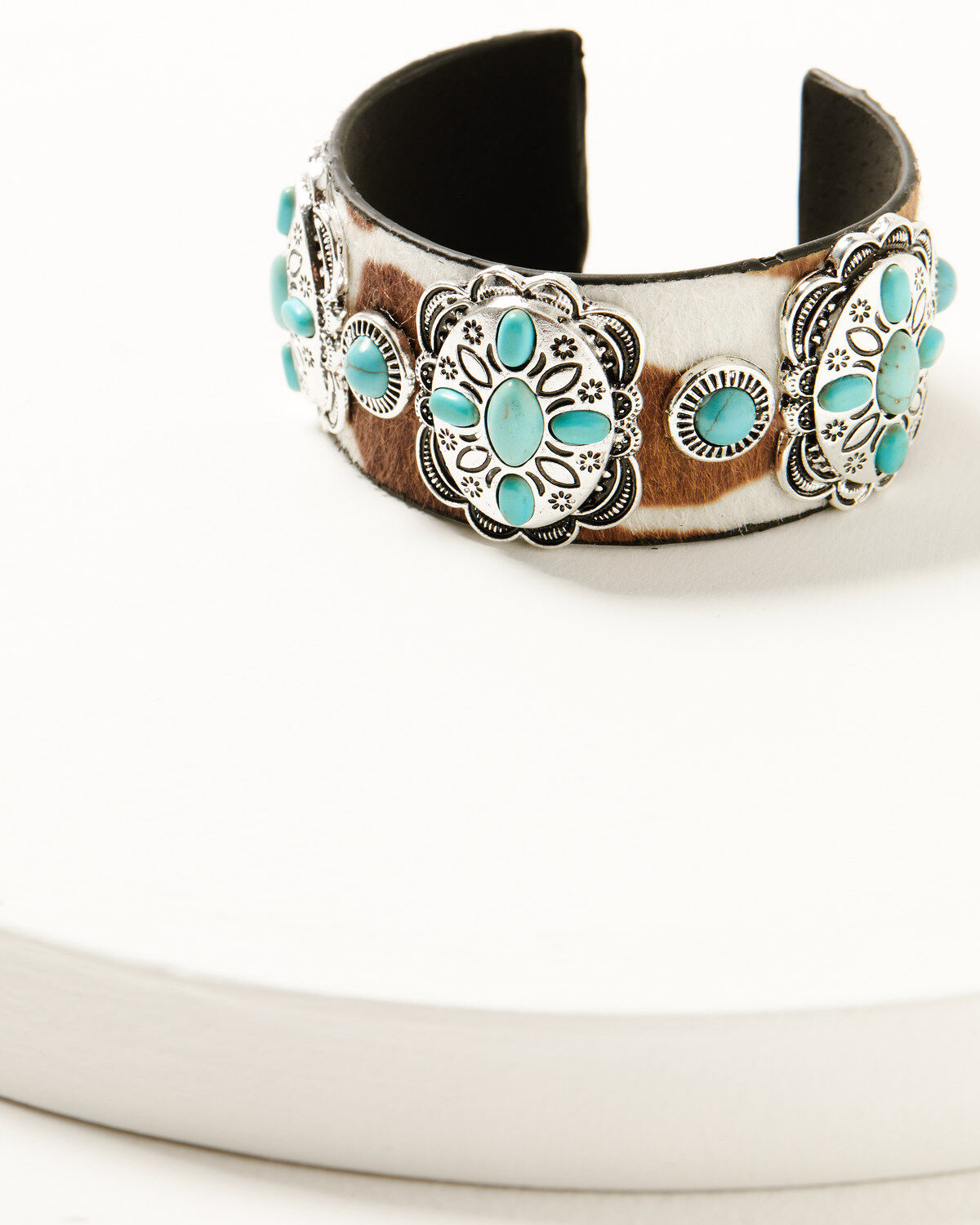 Shyanne Women's Cowhide Concho Statement Cuff
