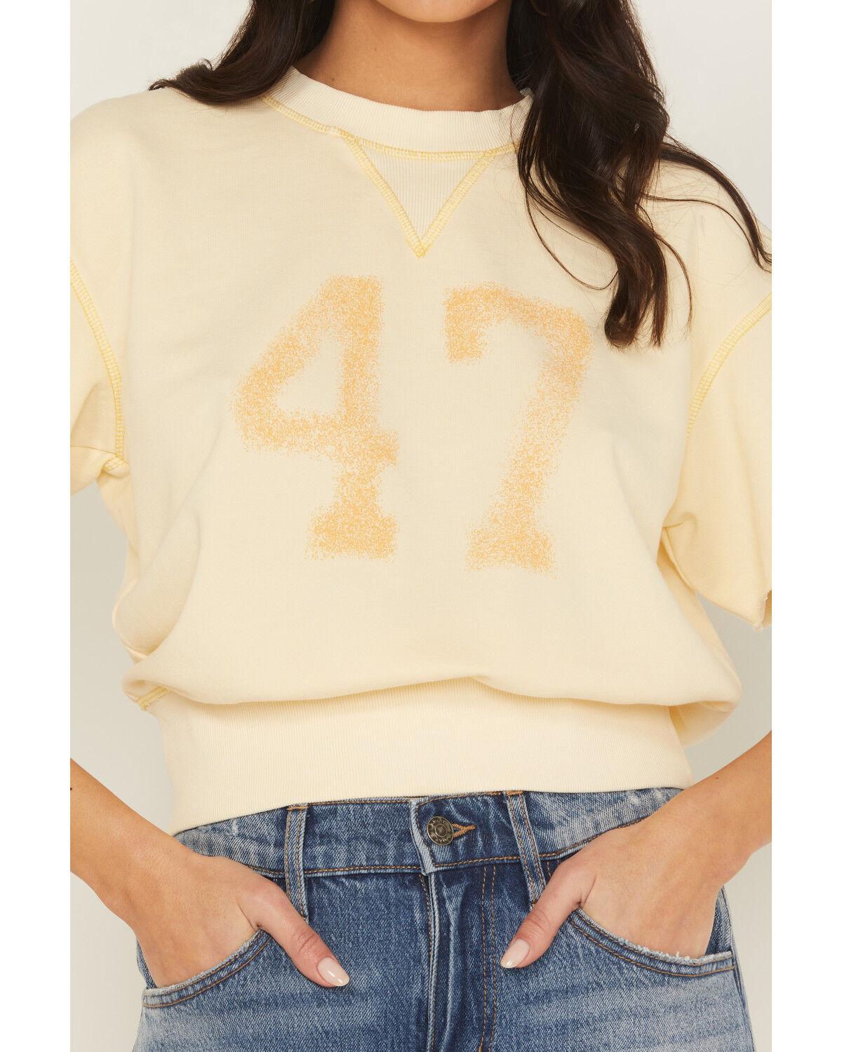 Wrangler Women's Modern 47 Short Sleeve Graphic Tee