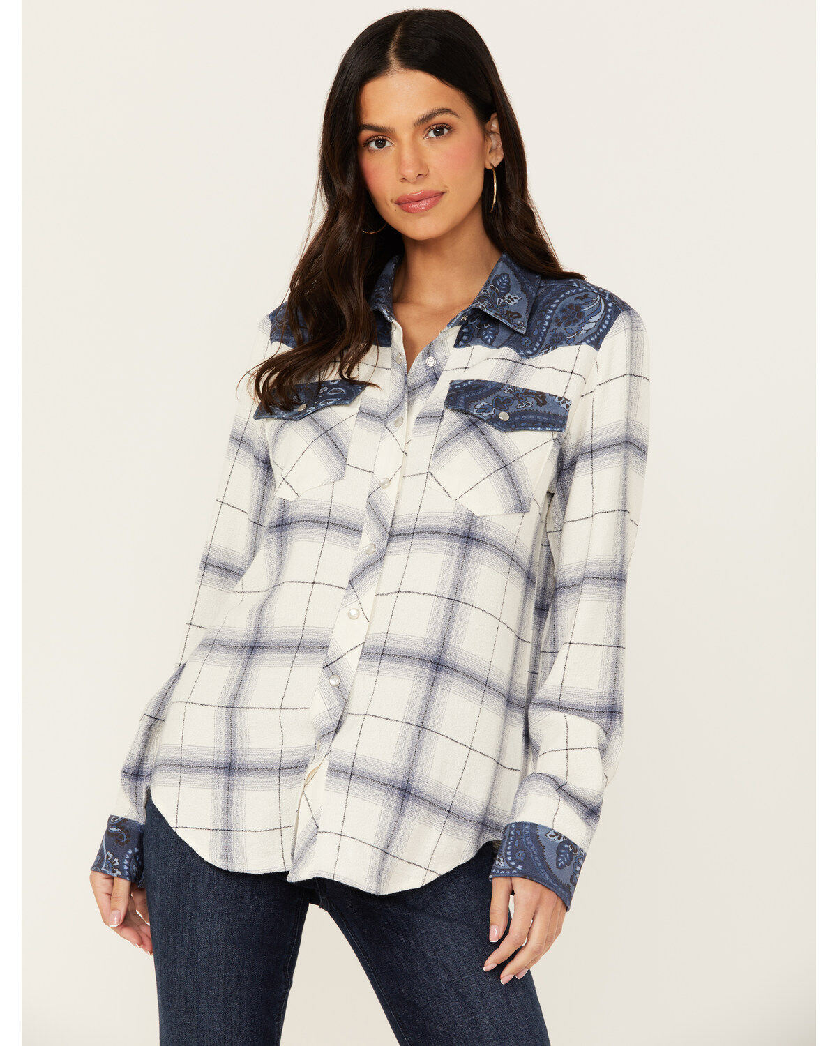 Idyllwind Women's Ethel Featherlight Plaid Print Long Sleeve Pearl Snap Western Shirt