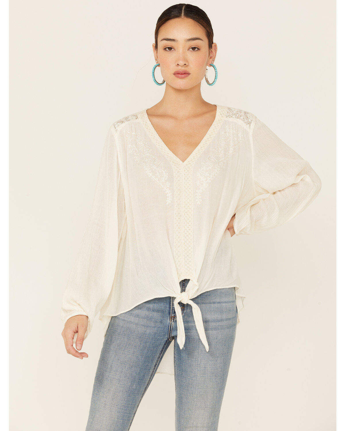 Nostalgia Women's Solid Cream Lace Tie-Front Long Sleeve Top