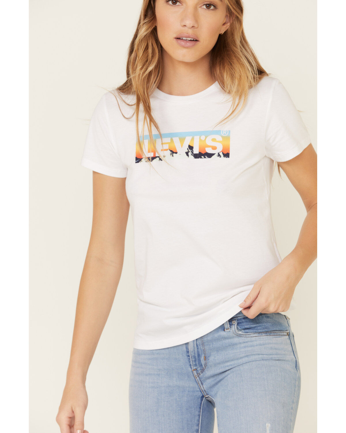 Levi's Women's White Sunset Logo Graphic Tee