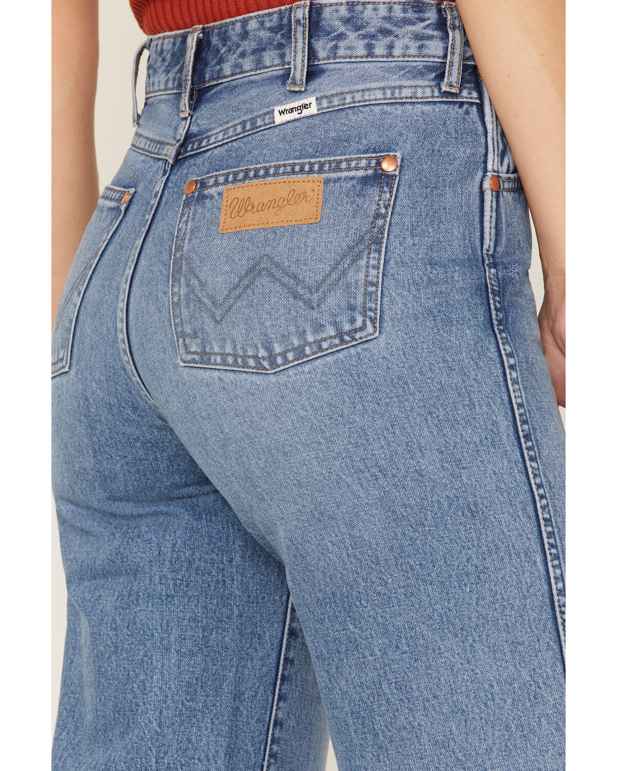 Wrangler Women's Light Wash Bonnie Loose Flare Wide Jeans