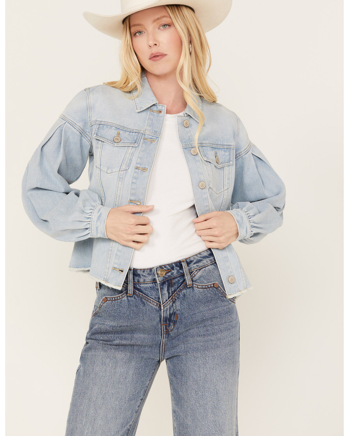 Shyanne Women's Denim Button-Down Fray Shacket