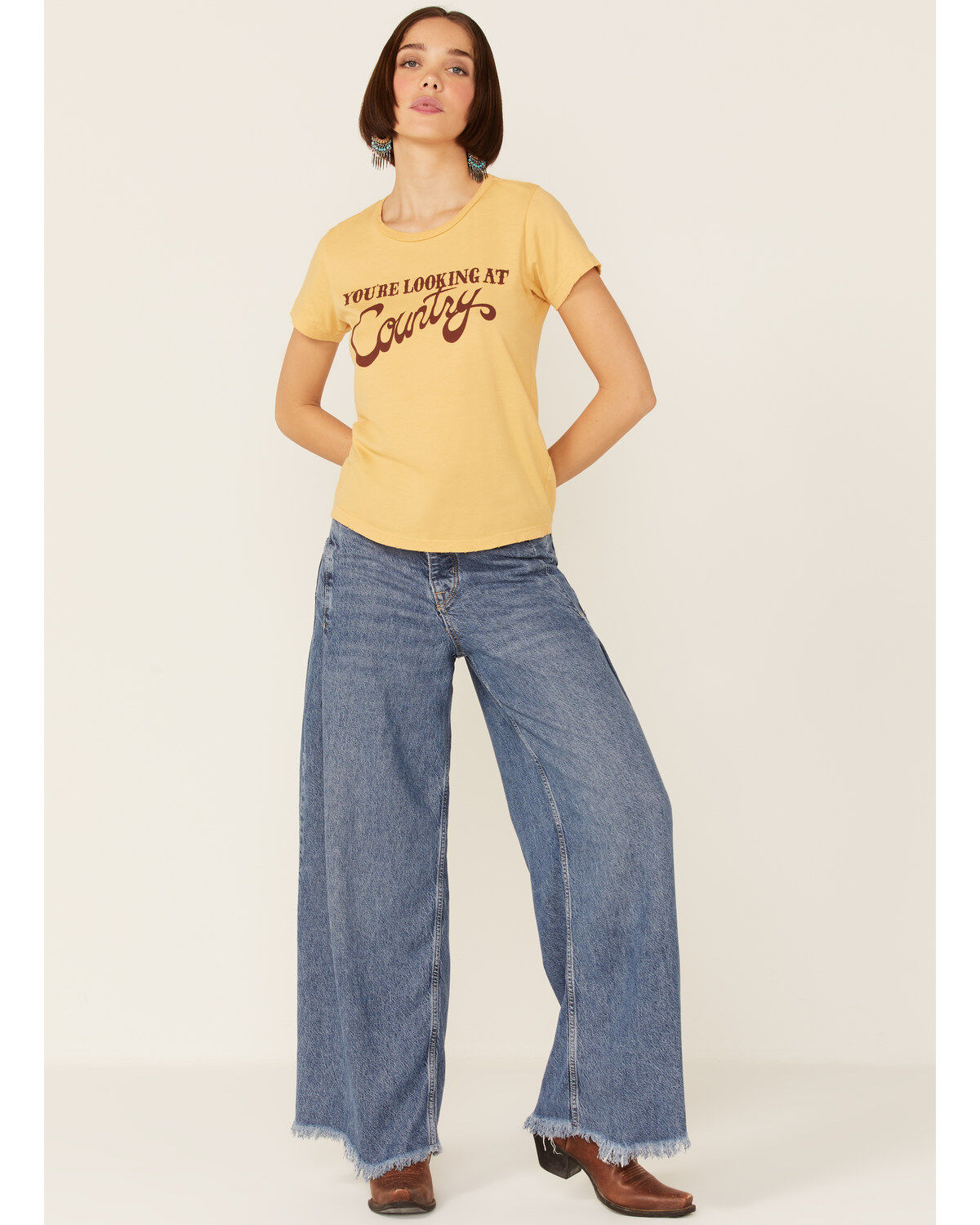 Bandit Women's Looking At Country Graphic Tee