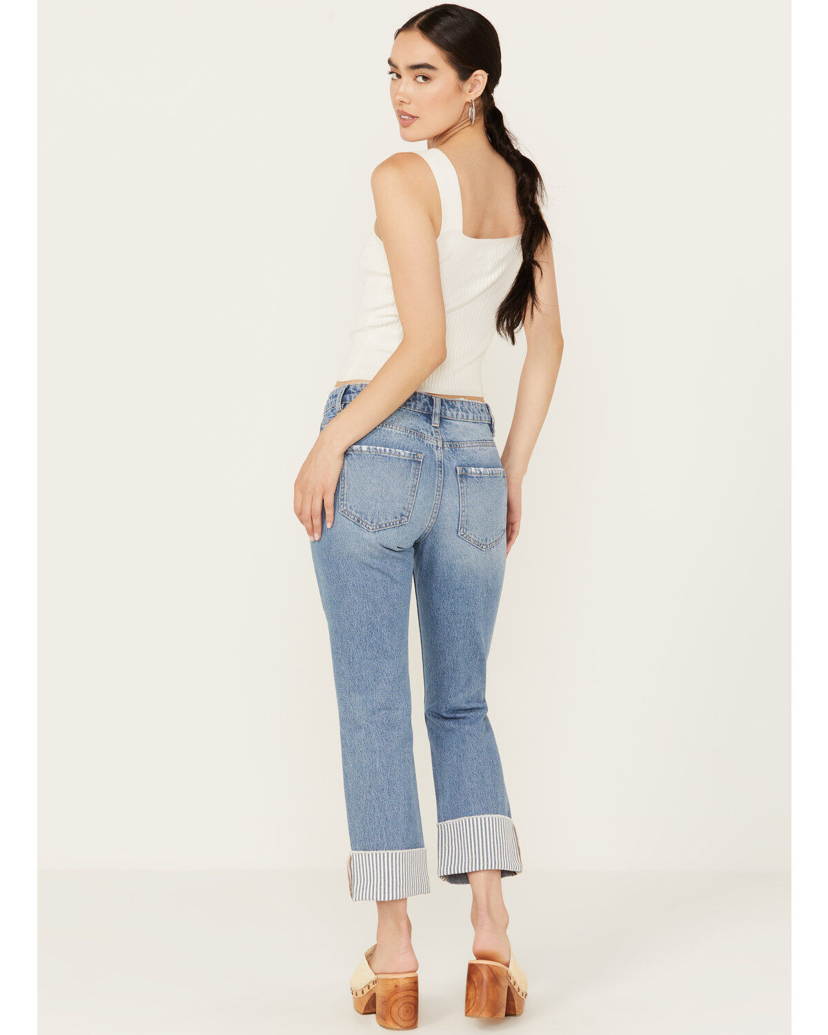 Ceros Women's Mid Rise Rolled Cuffed Capri Jeans