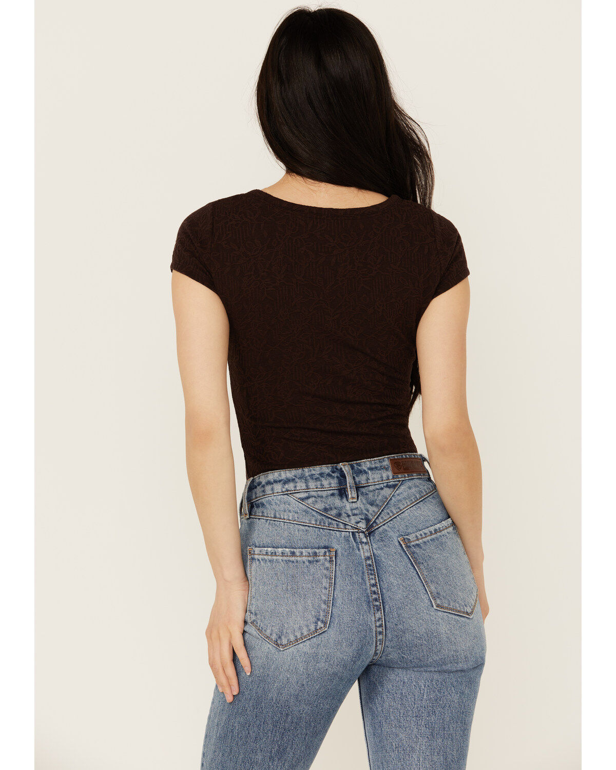 Shyanne Women's Floral Jacquard Short Sleeve Top