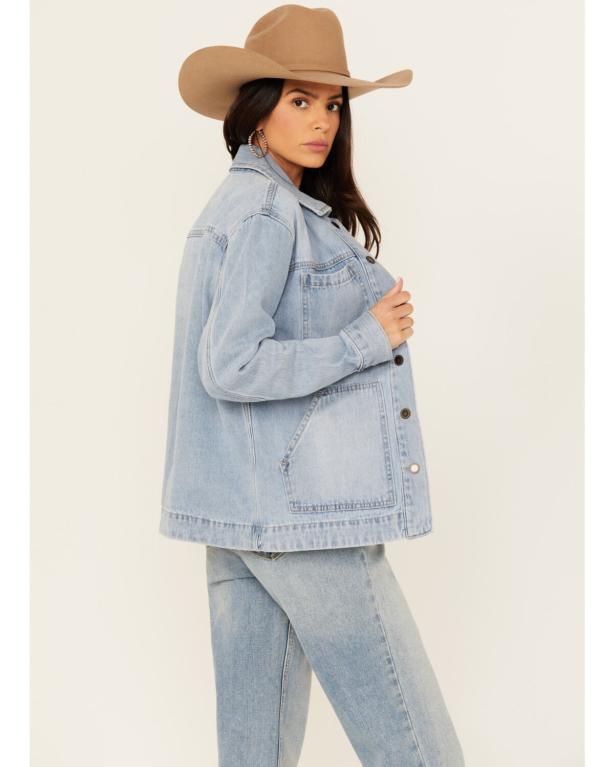 Cleo + Wolf Women's Lindon Light Wash Denim Shacket