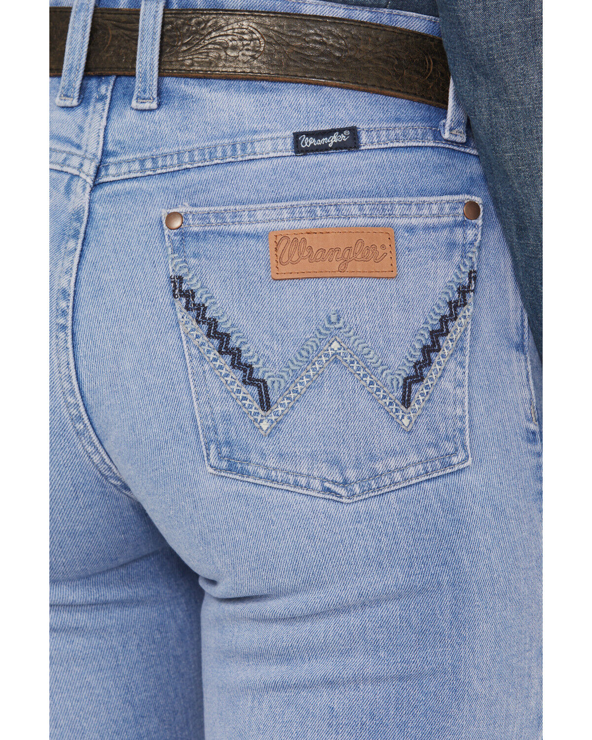 Wrangler Retro Women's Kai Light Wash Mid Rise Kai Bootcut Stretch Denim Jeans